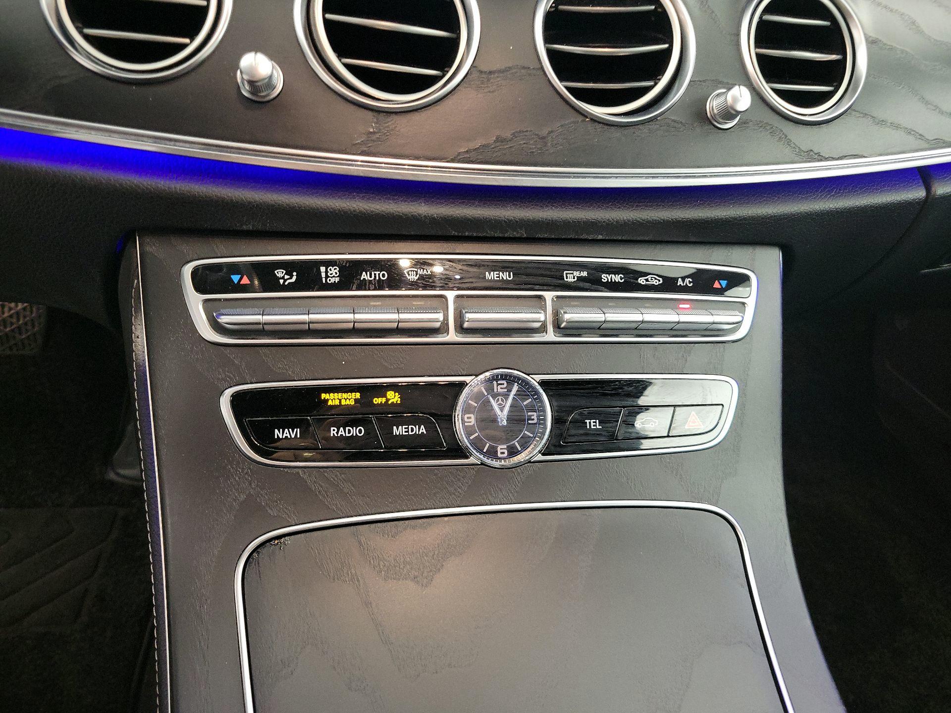 Thumbnail: 2018 Mercedes-Benz E-Class - 17