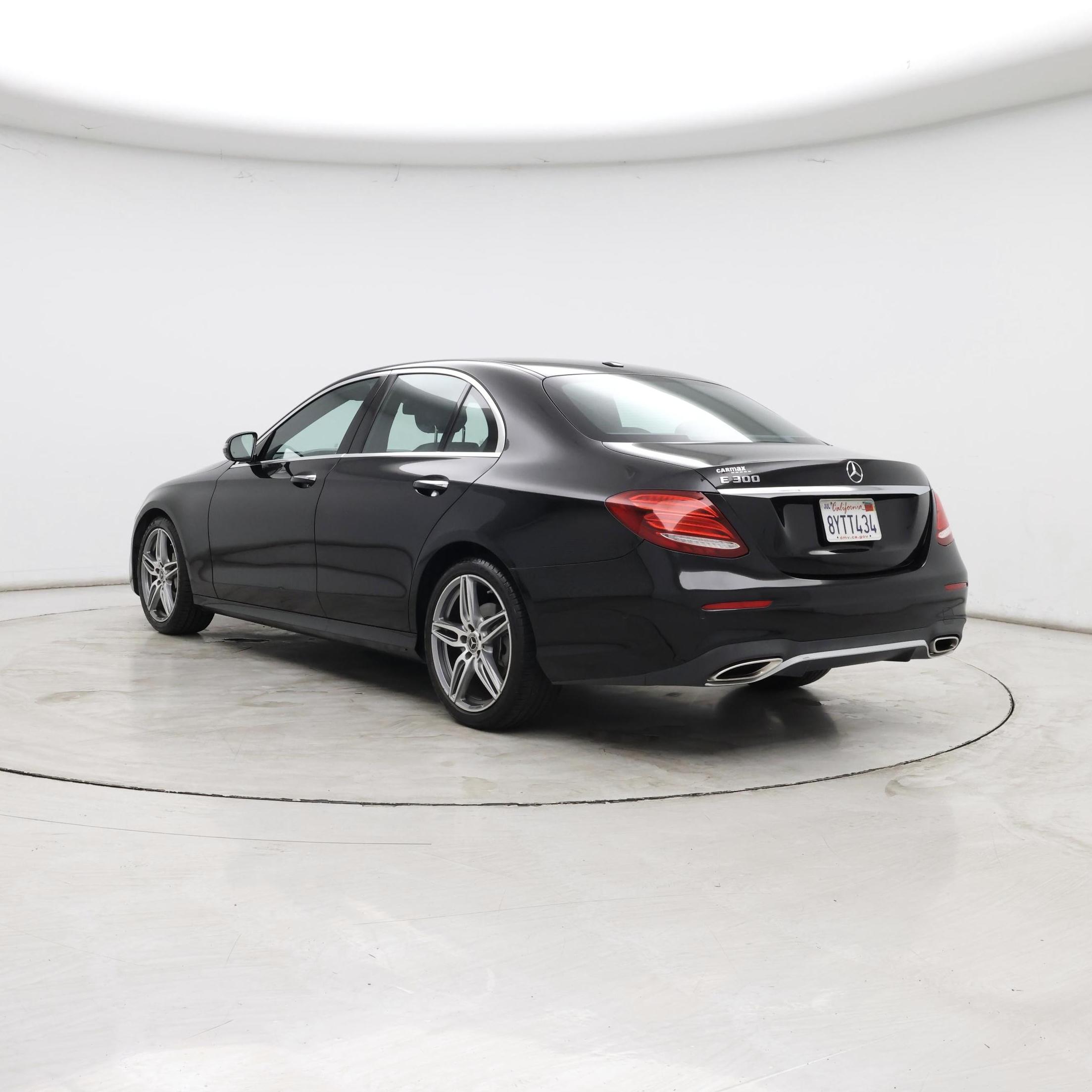 Thumbnail: 2018 Mercedes-Benz E-Class - 2