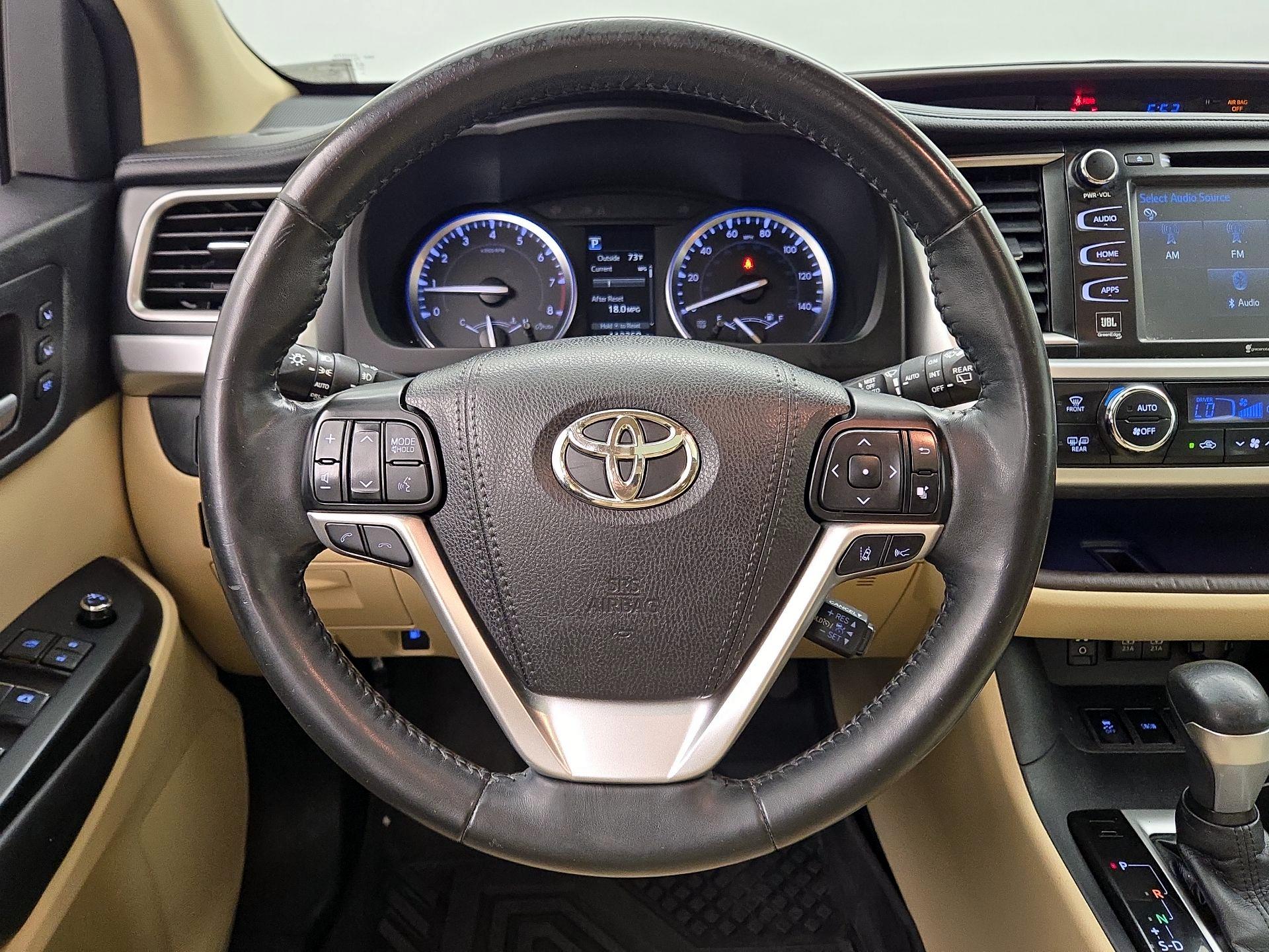 Thumbnail: 2018 Toyota Highlander - 10