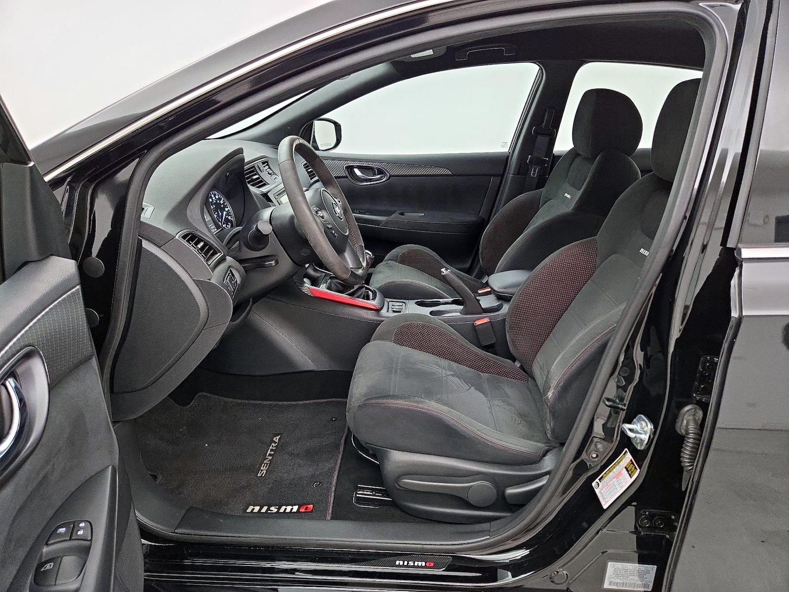 2017 Nissan Sentra Nismo - Photo 12