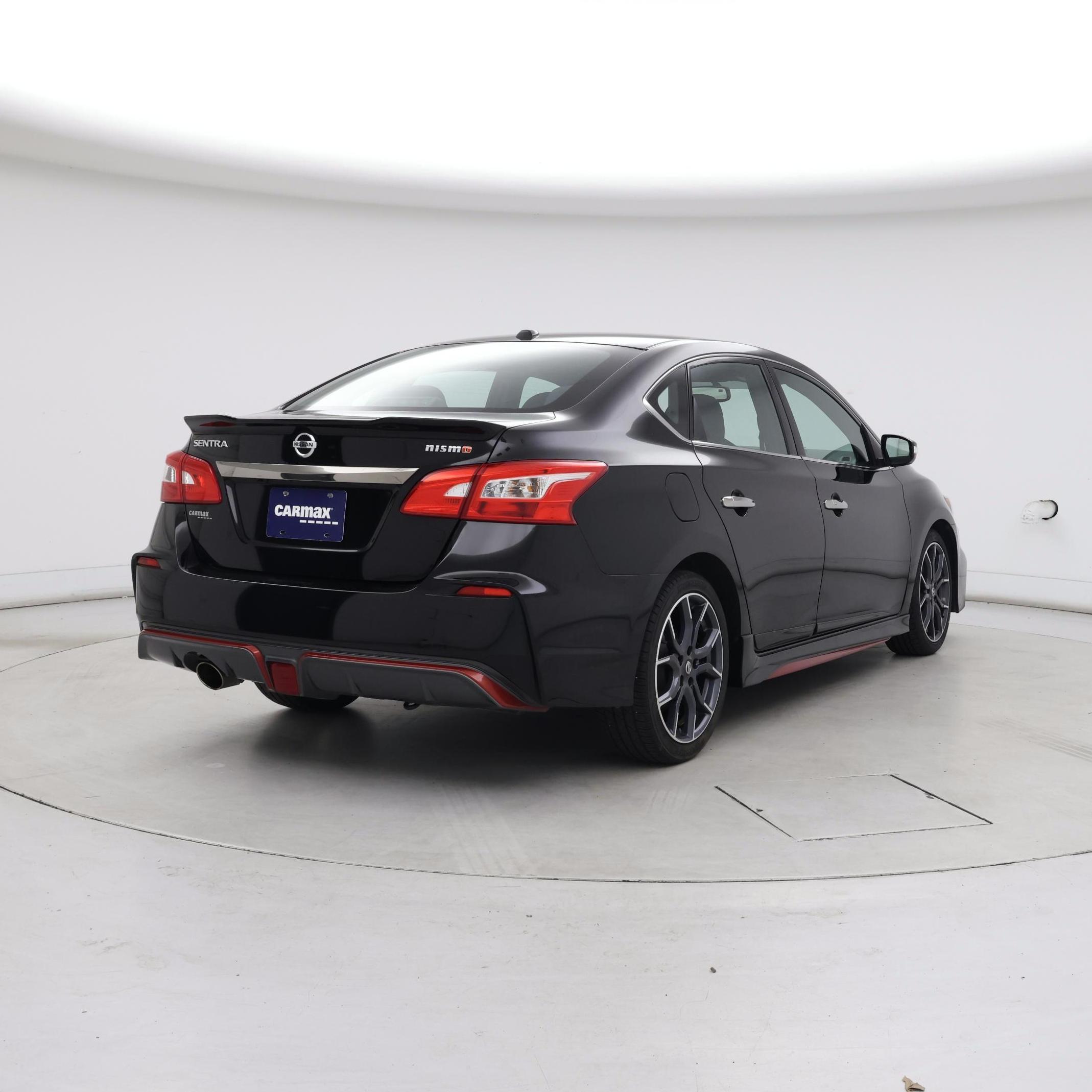 Thumbnail: 2017 Nissan Sentra - 8