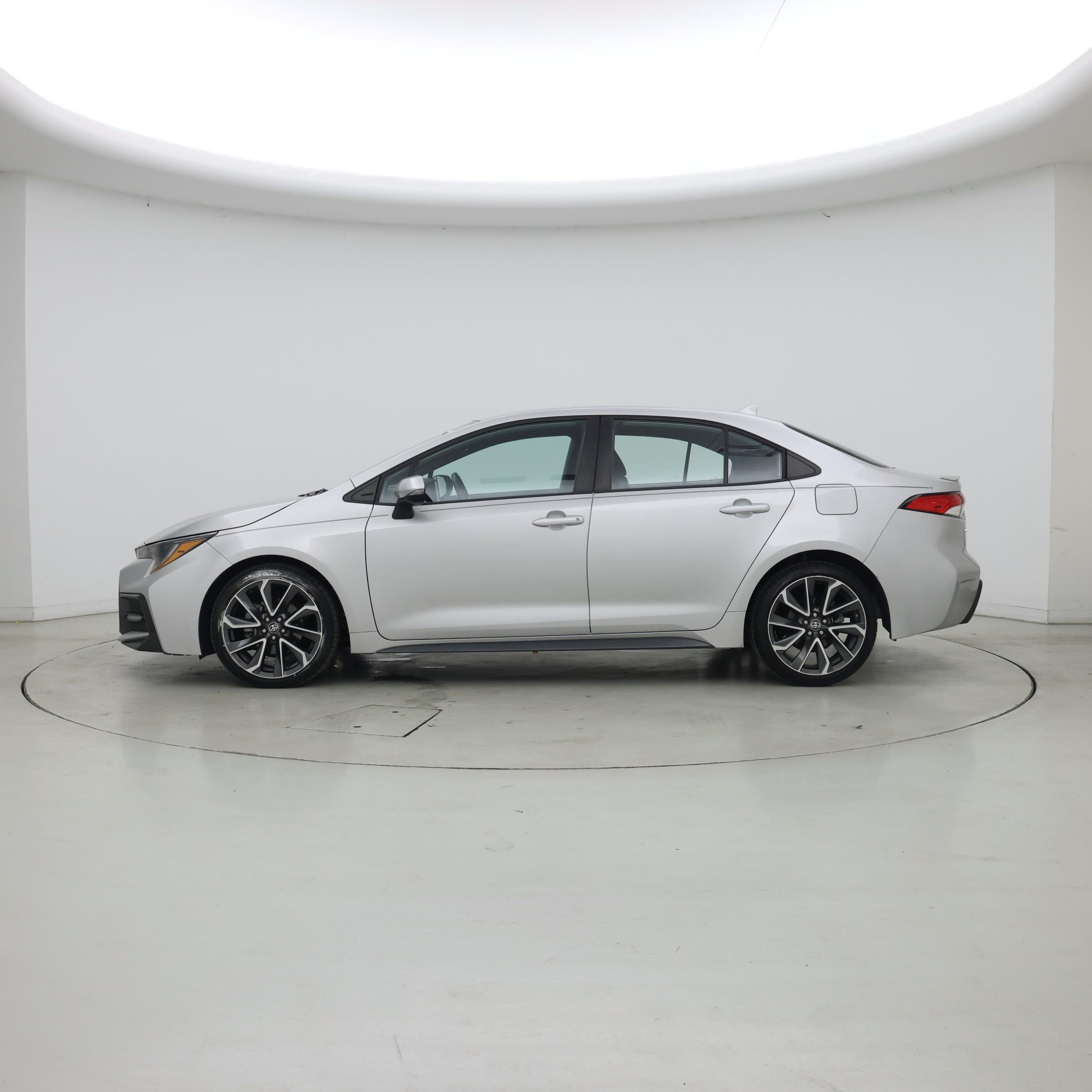 Thumbnail: 2021 Toyota Corolla - 3