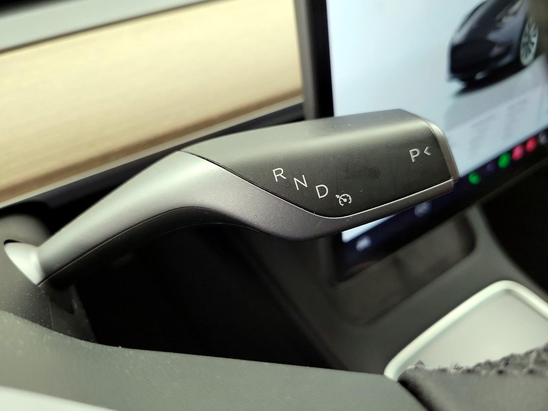 Thumbnail: 2022 Tesla Model 3 - 17