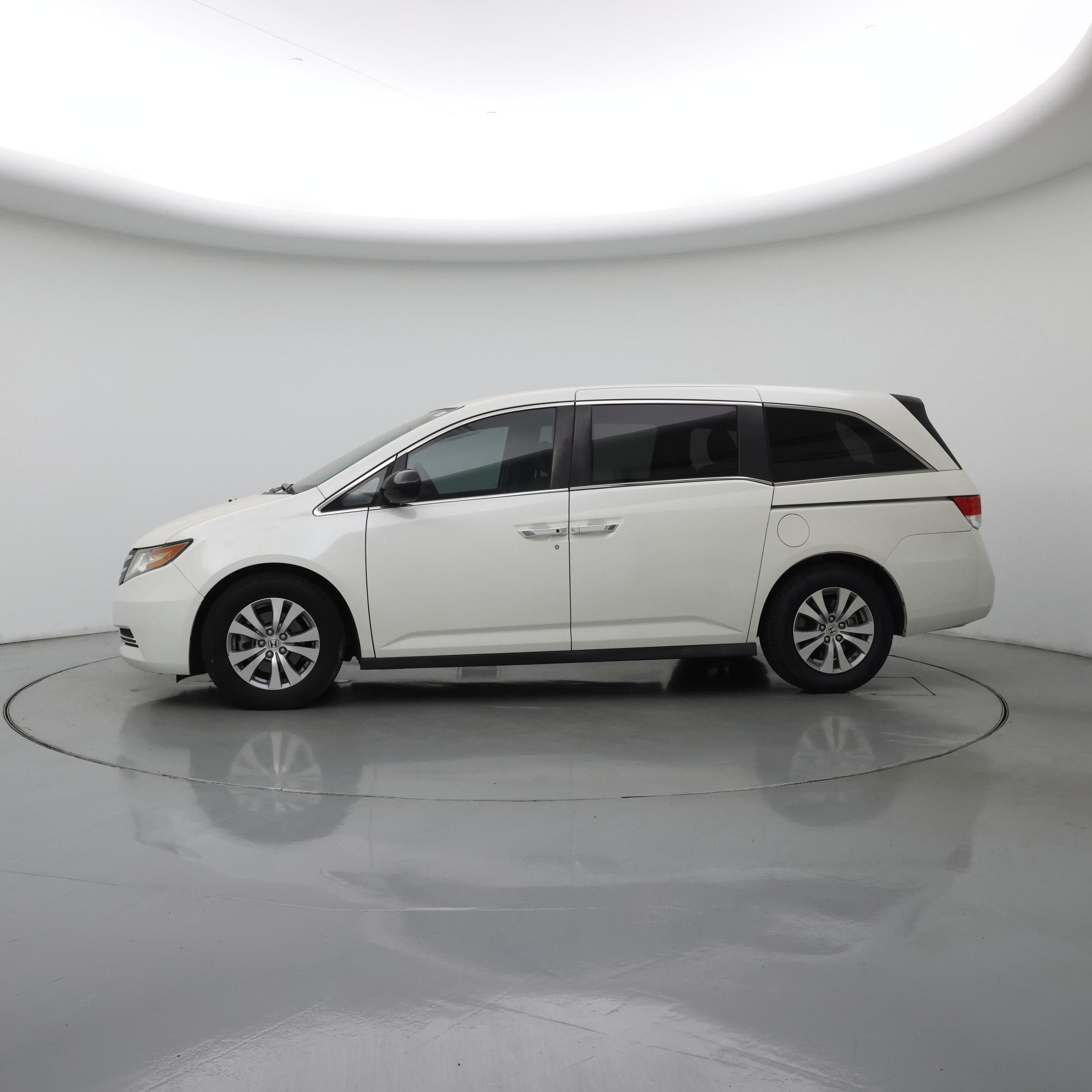 Thumbnail: 2017 Honda Odyssey - 3