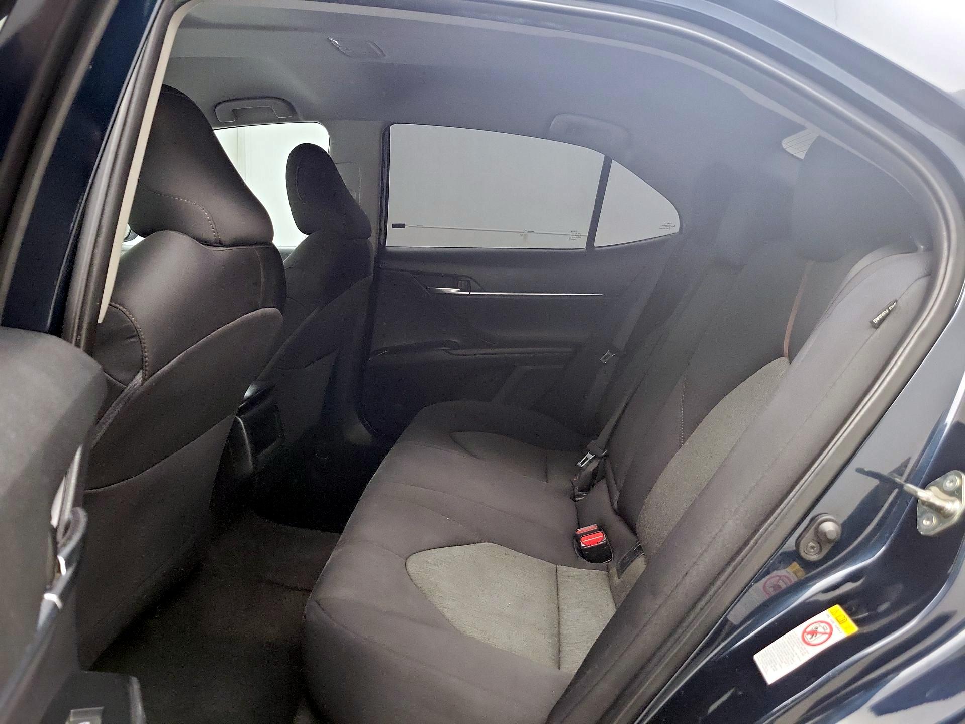 Thumbnail: 2019 Toyota Camry - 19