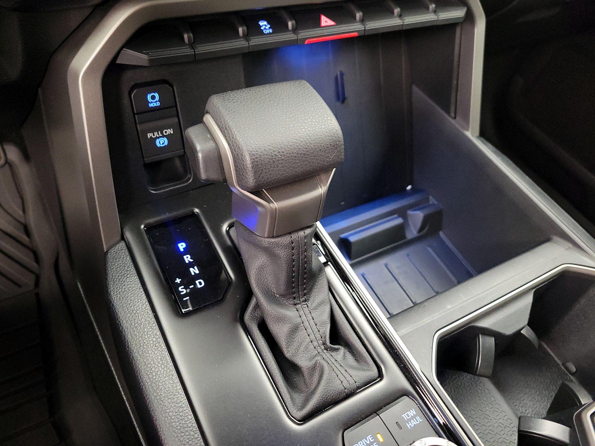 Thumbnail: 2022 Toyota Tundra - 17