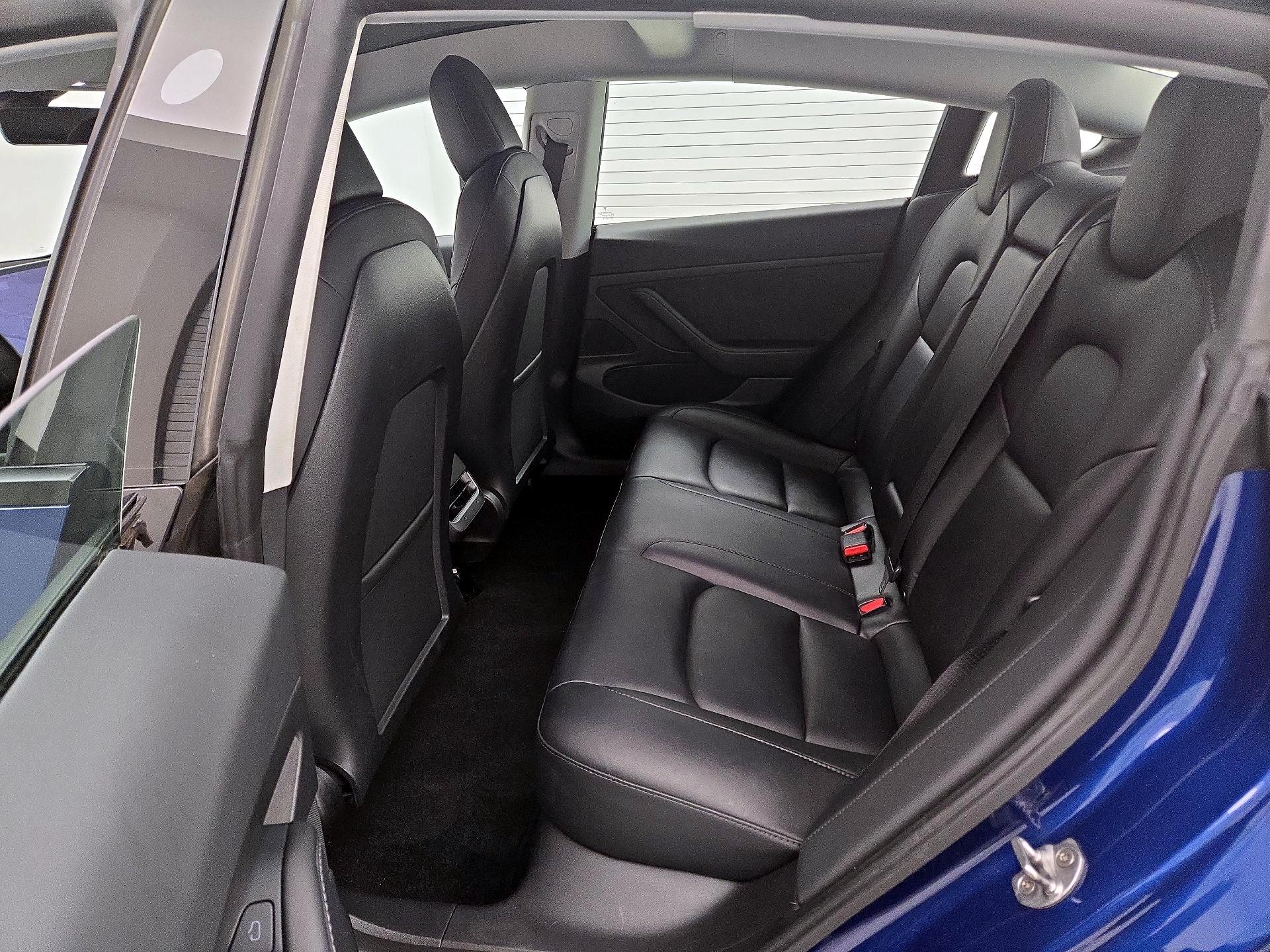 Thumbnail: 2021 Tesla Model 3 - 18