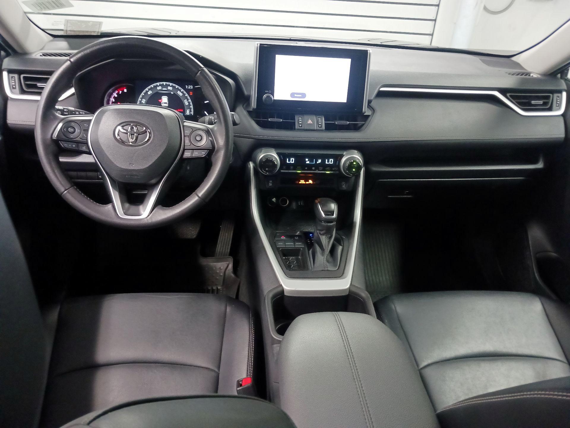 Thumbnail: 2023 Toyota RAV4 - 9