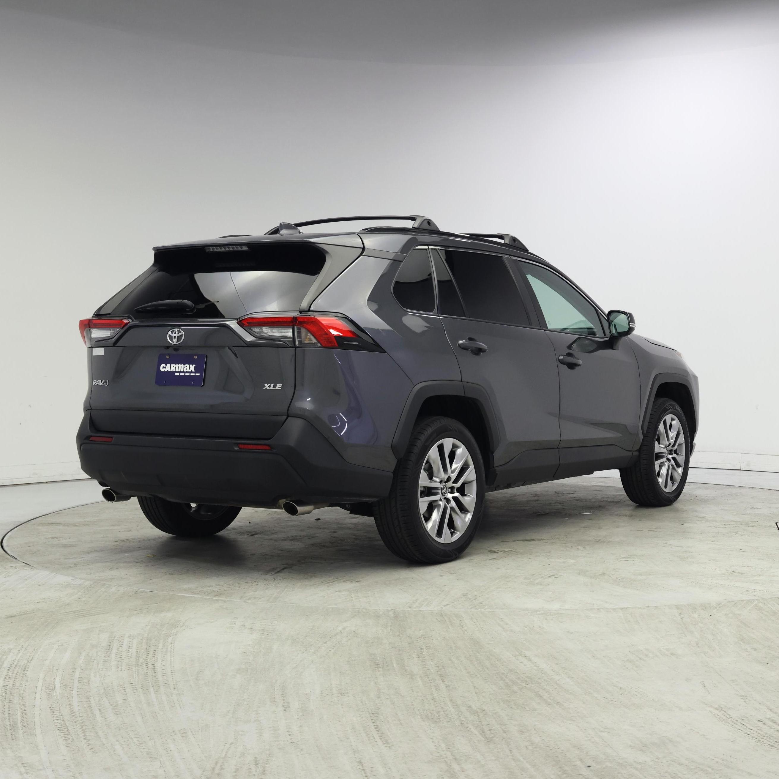 Thumbnail: 2023 Toyota RAV4 - 8