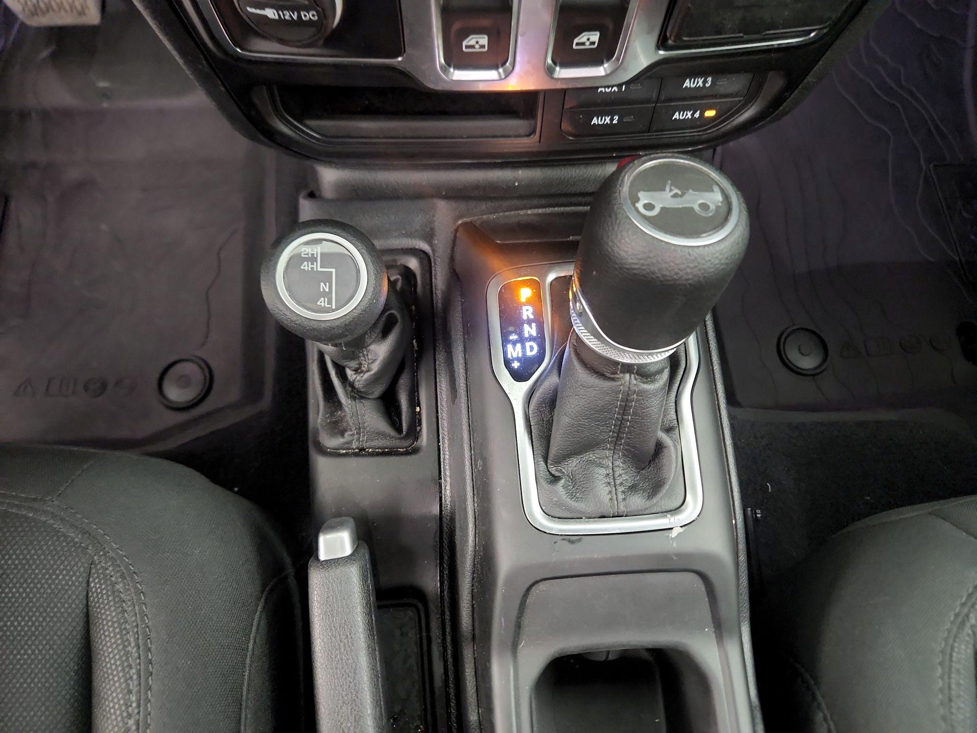 Thumbnail: 2020 Jeep Wrangler - 17