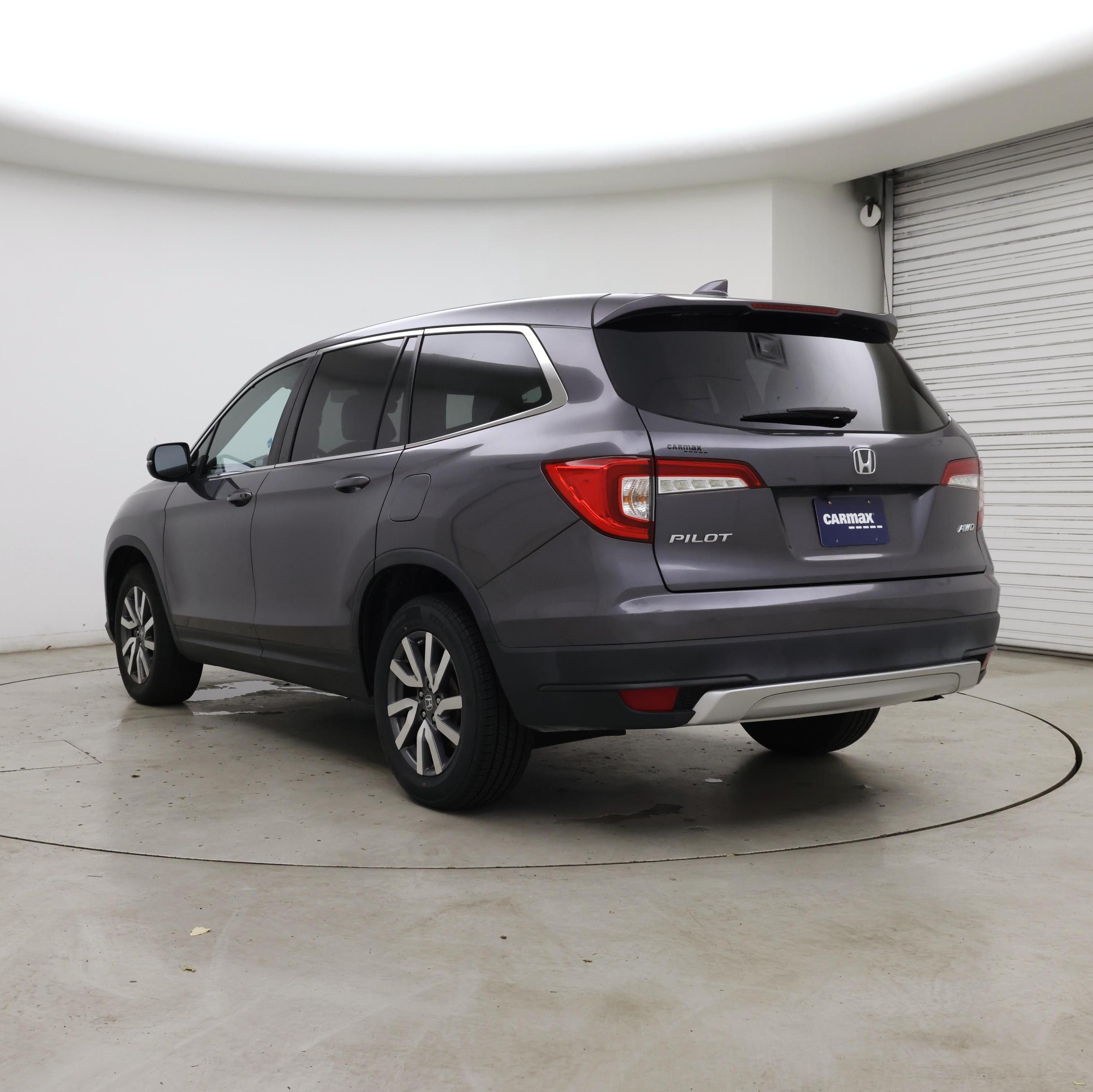 Thumbnail: 2019 Honda Pilot - 2
