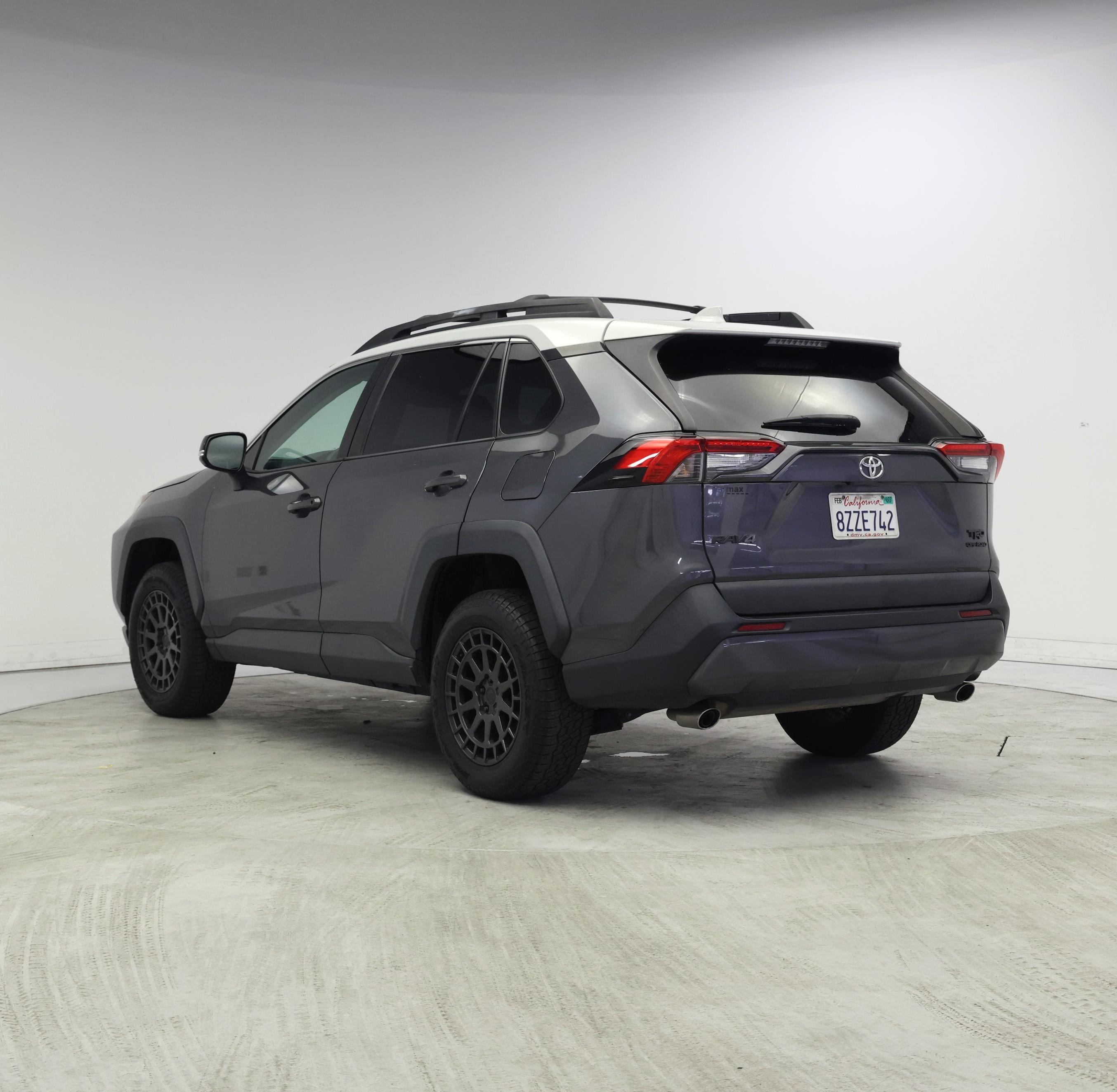 Thumbnail: 2022 Toyota RAV4 - 2