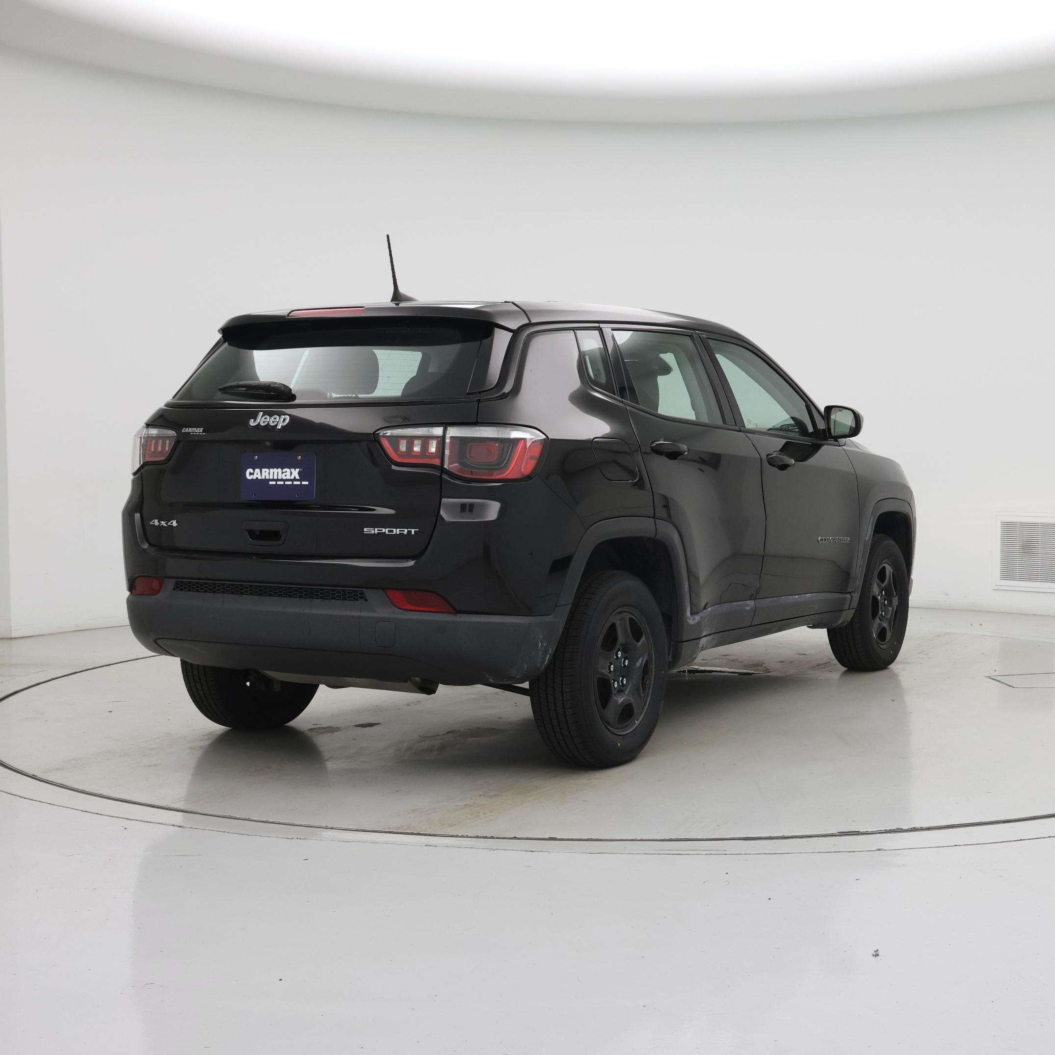 Thumbnail: 2018 Jeep Compass - 8