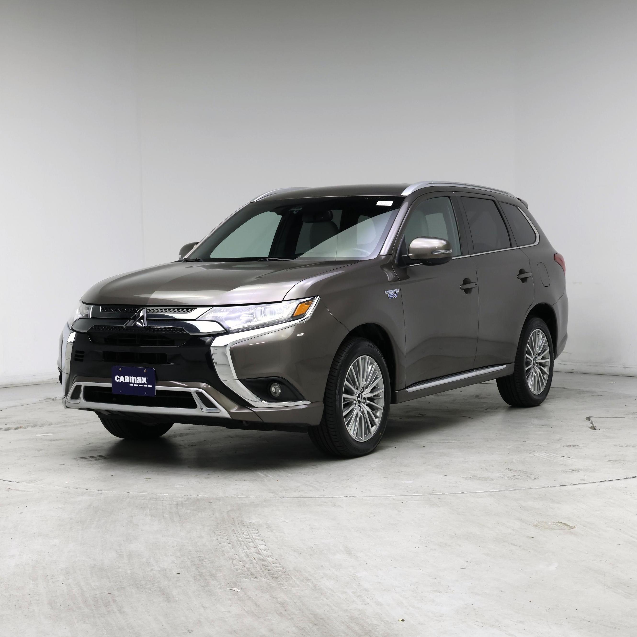 Thumbnail: 2020 Mitsubishi Outlander - 4