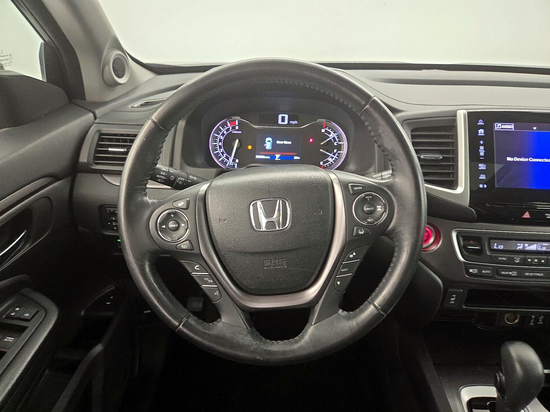 Thumbnail: 2018 Honda Pilot - 10