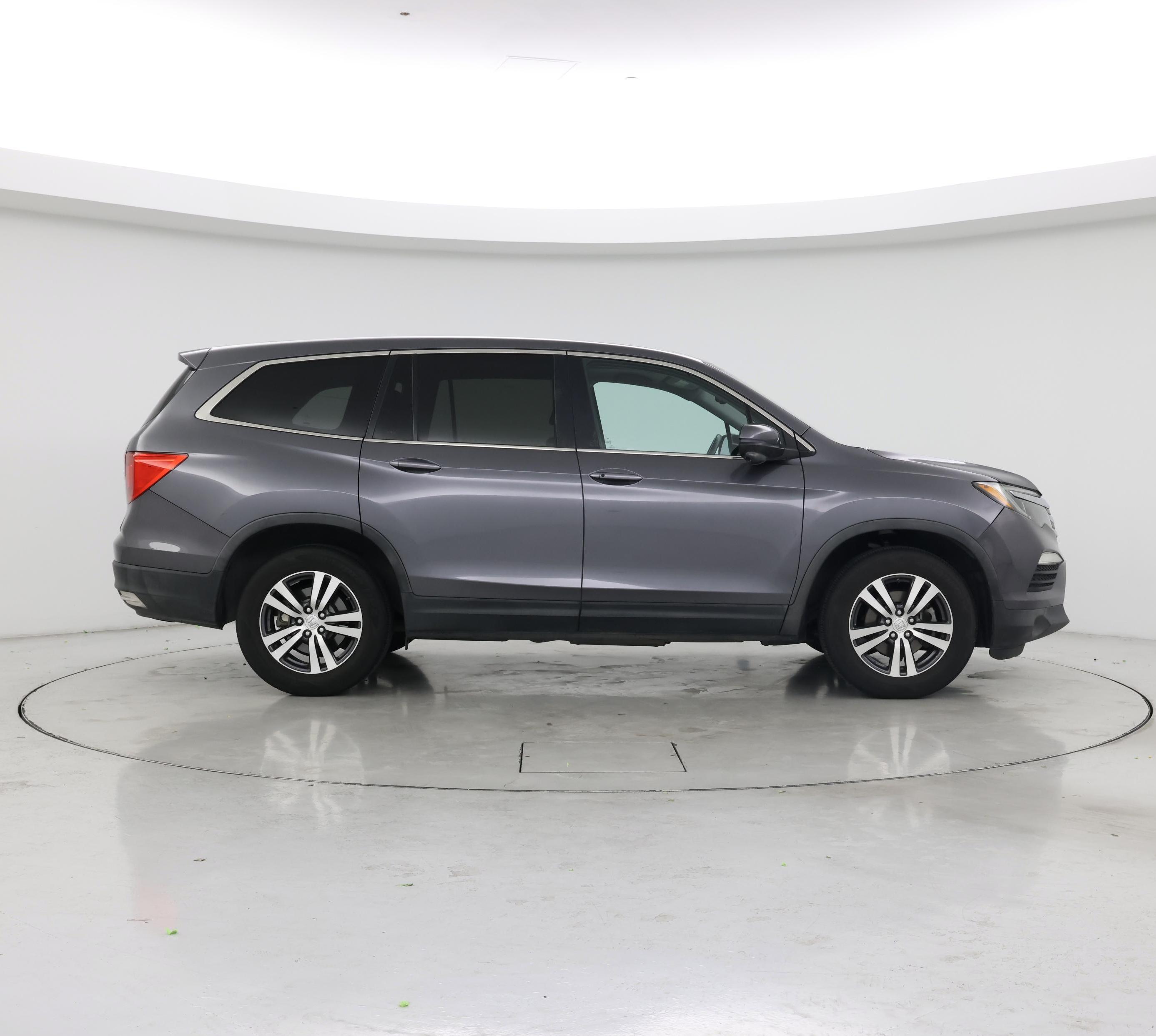 Thumbnail: 2018 Honda Pilot - 7