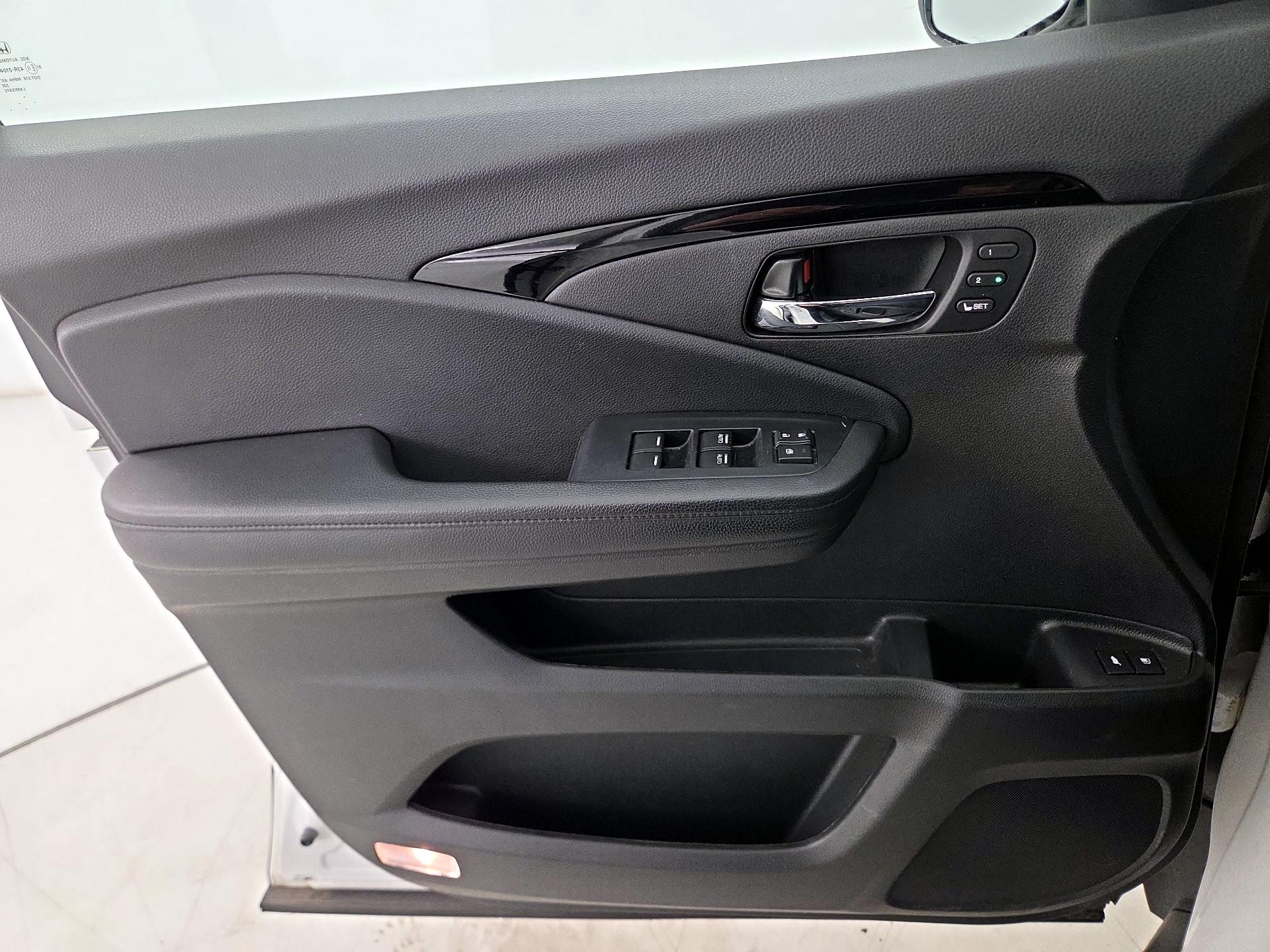 Thumbnail: 2022 Honda Pilot - 12