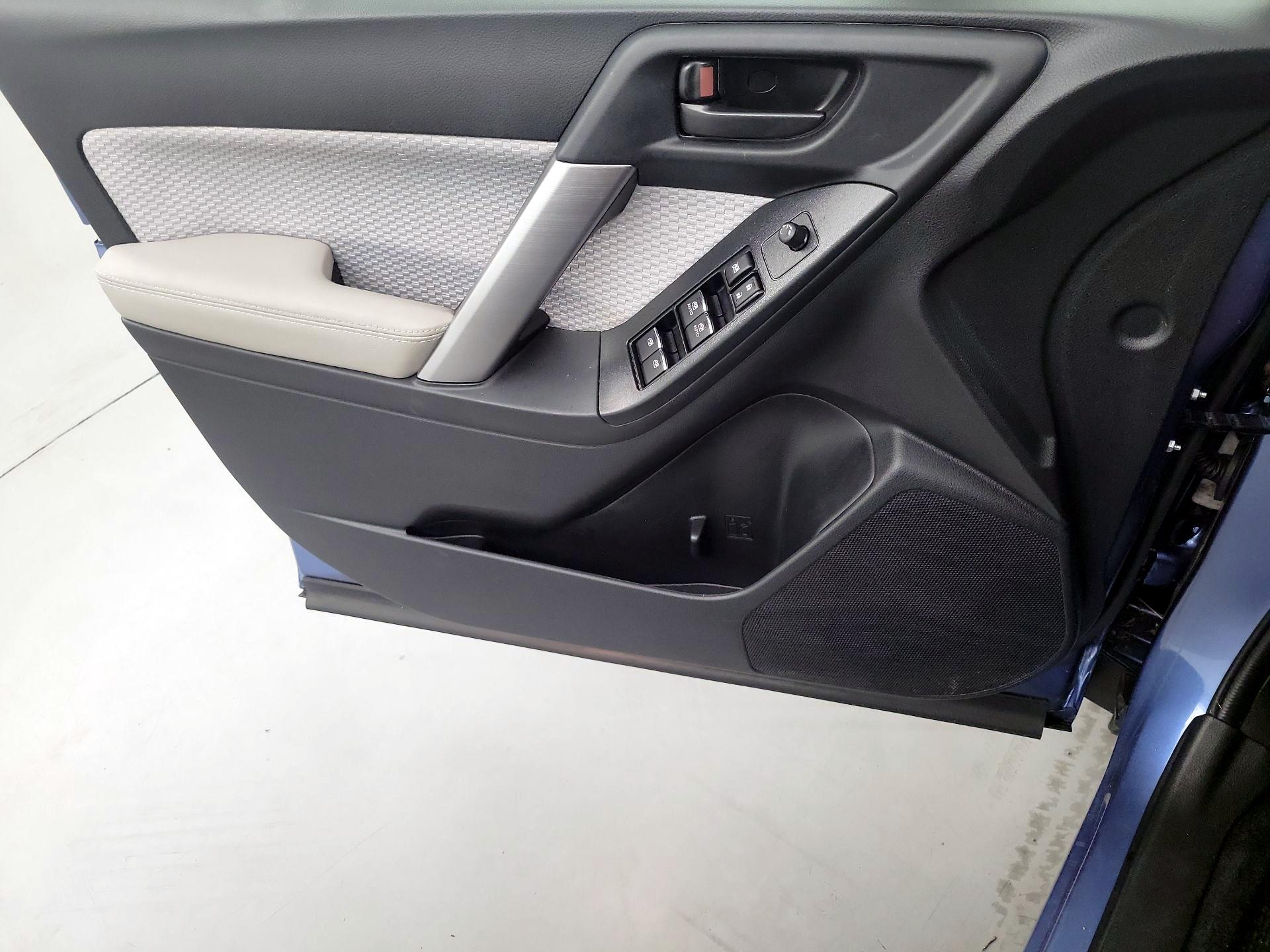 Thumbnail: 2018 Subaru Forester - 12