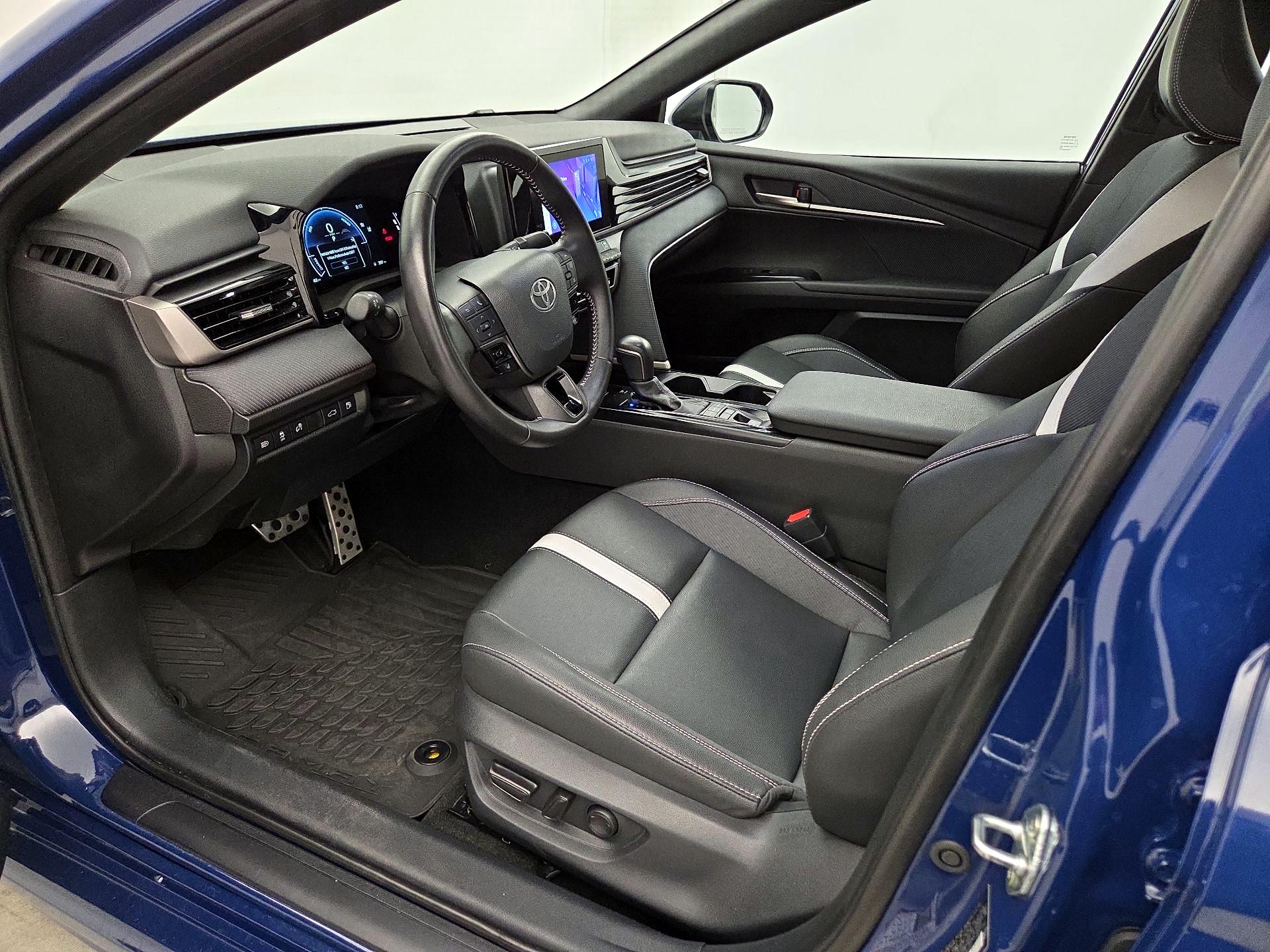 Thumbnail: 2025 Toyota Camry - 11