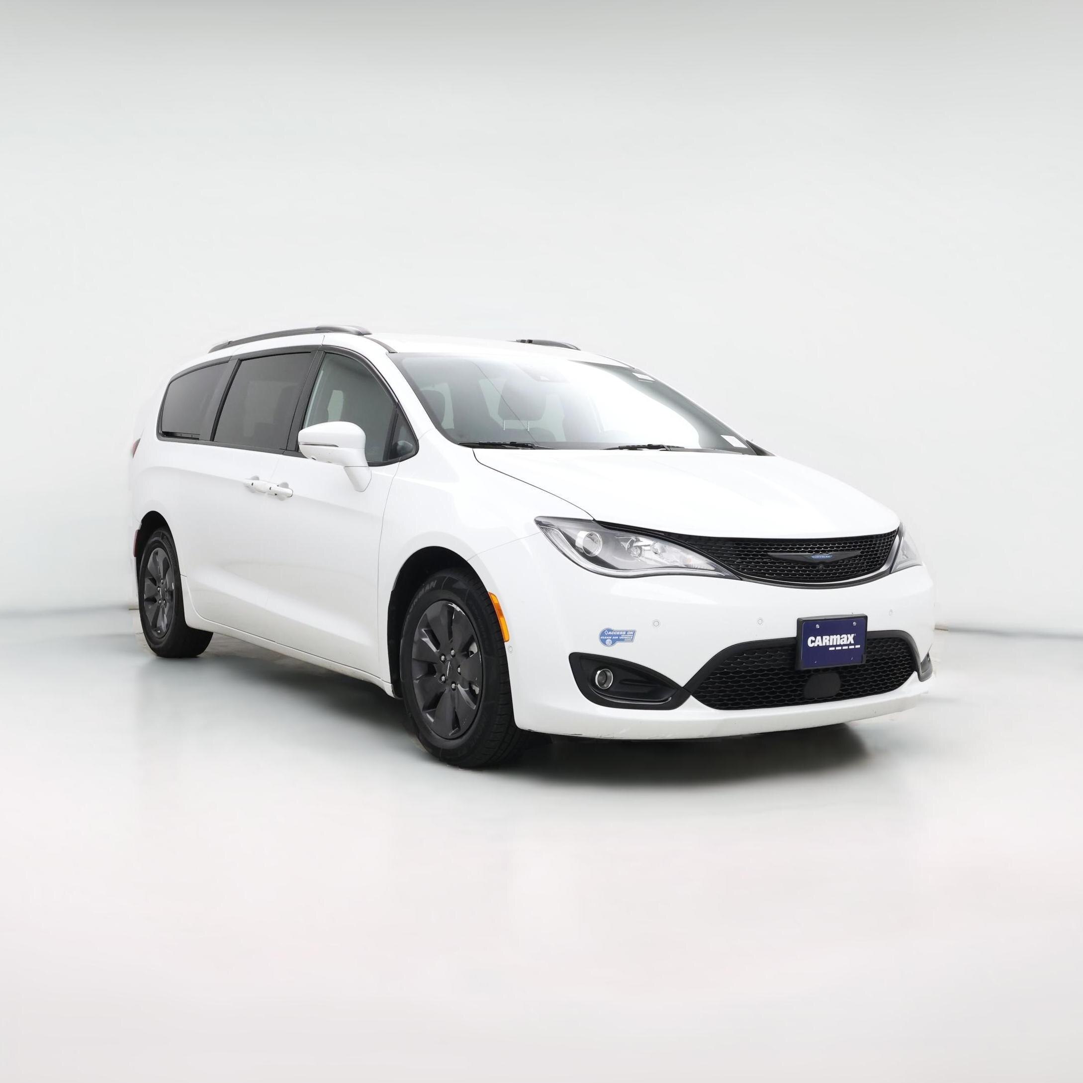 Thumbnail: 2020 Chrysler Pacifica - 1