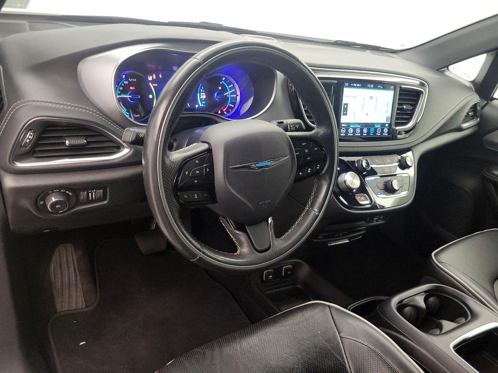 Thumbnail: 2020 Chrysler Pacifica - 9