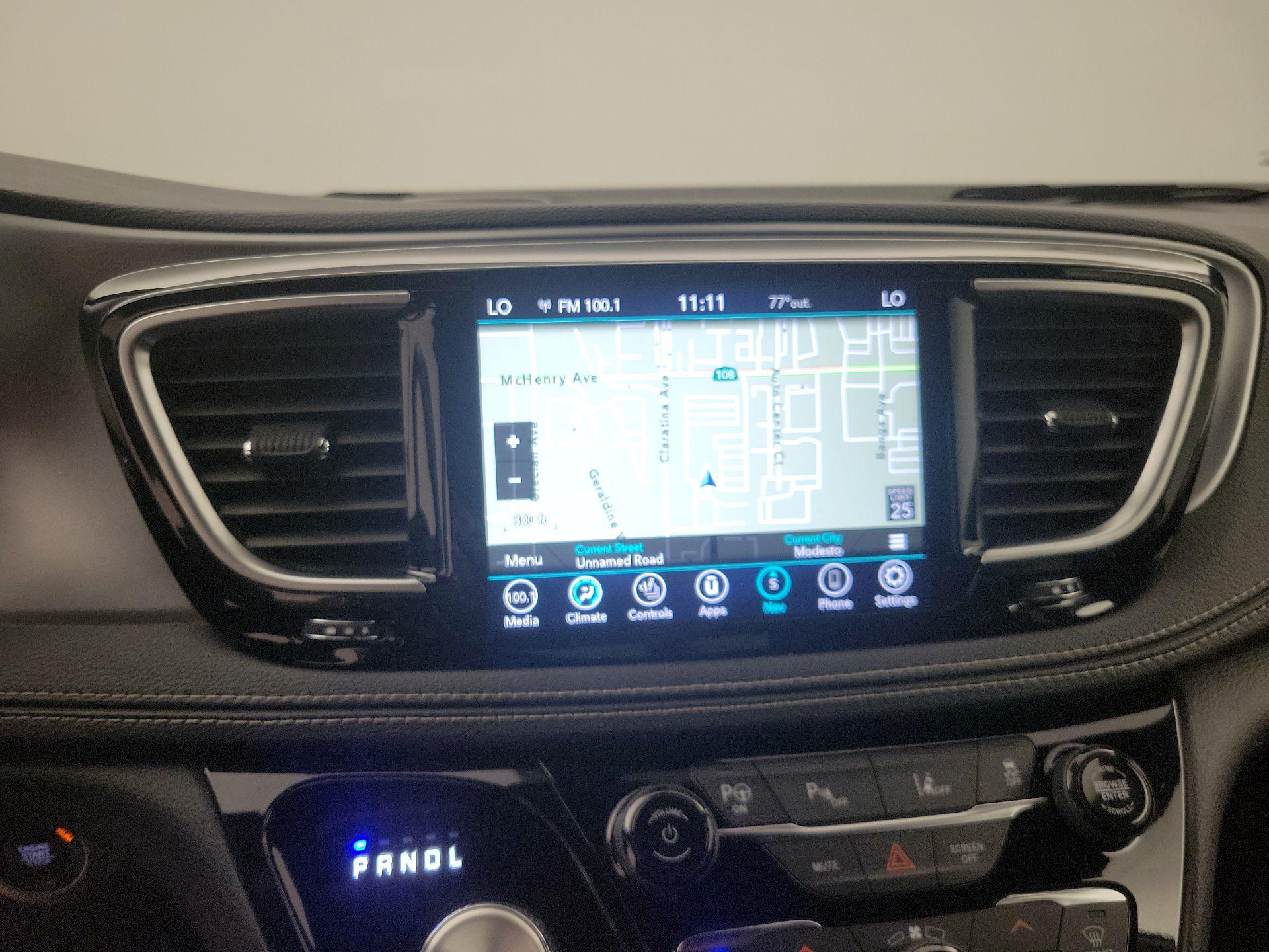 Thumbnail: 2020 Chrysler Pacifica - 14