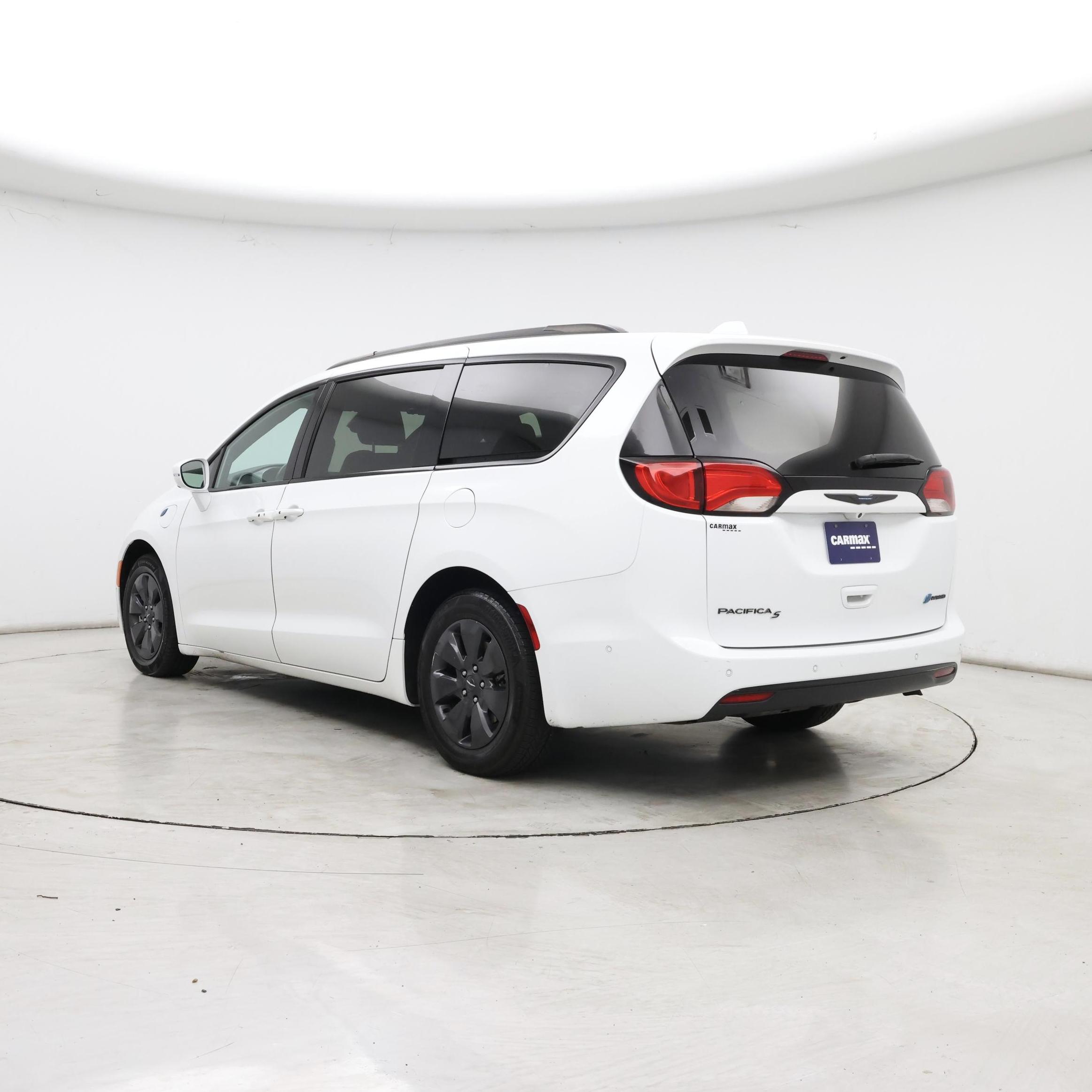 Thumbnail: 2020 Chrysler Pacifica - 2