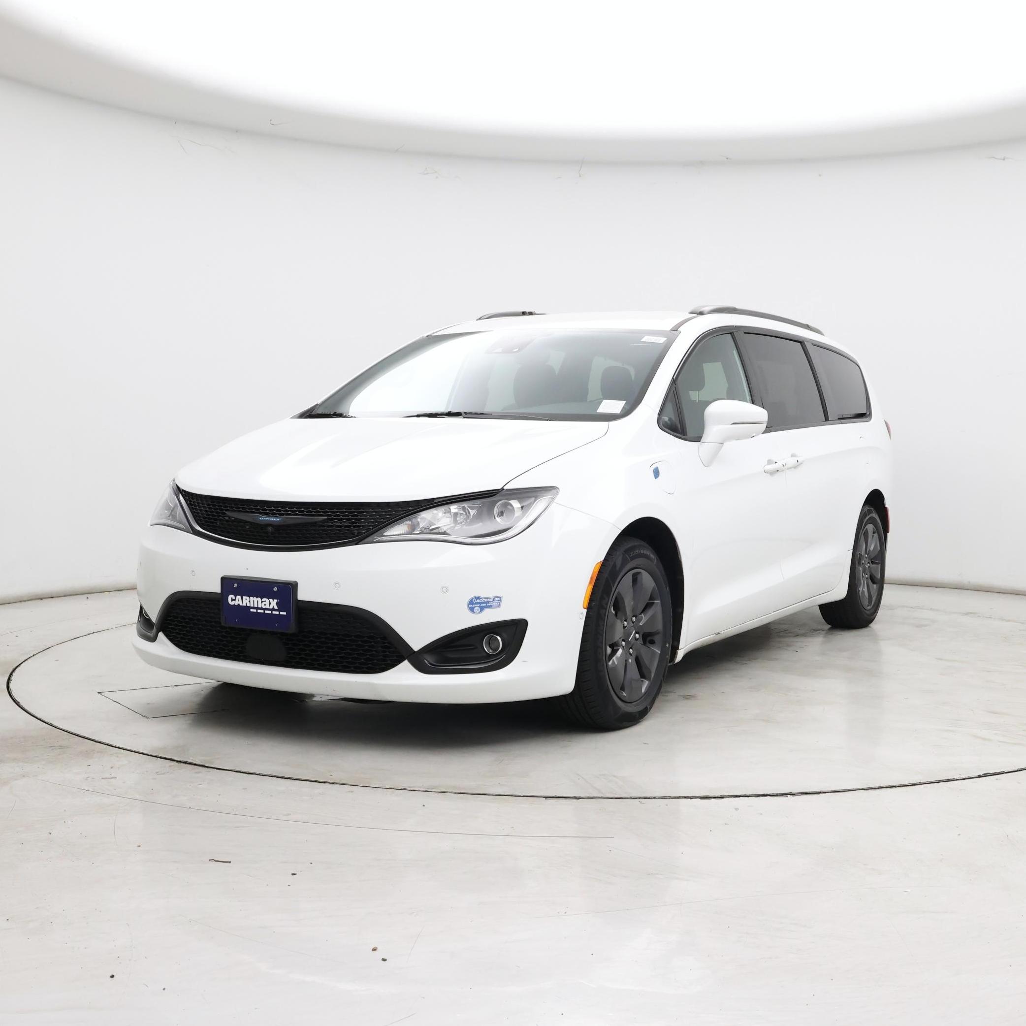 Thumbnail: 2020 Chrysler Pacifica - 4