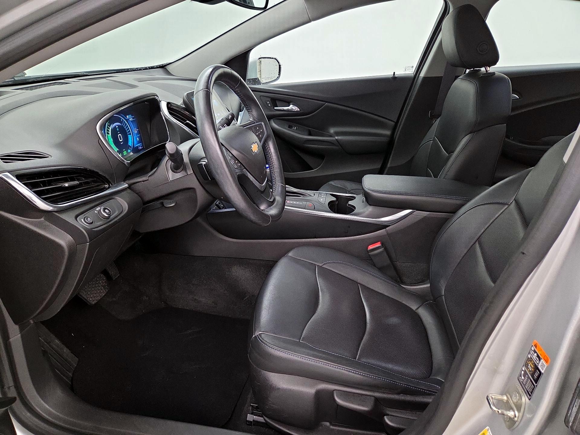 Thumbnail: 2016 Chevrolet Volt - 11