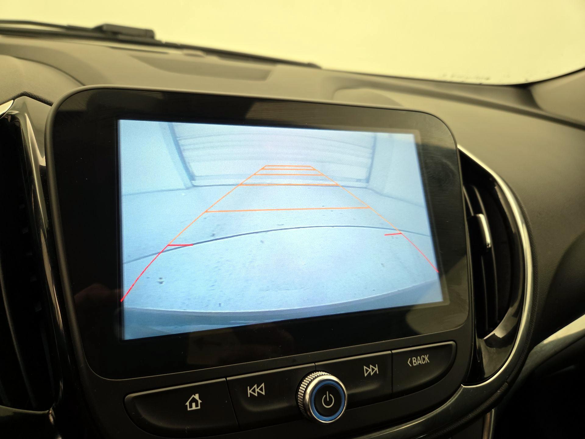 Thumbnail: 2016 Chevrolet Volt - 14