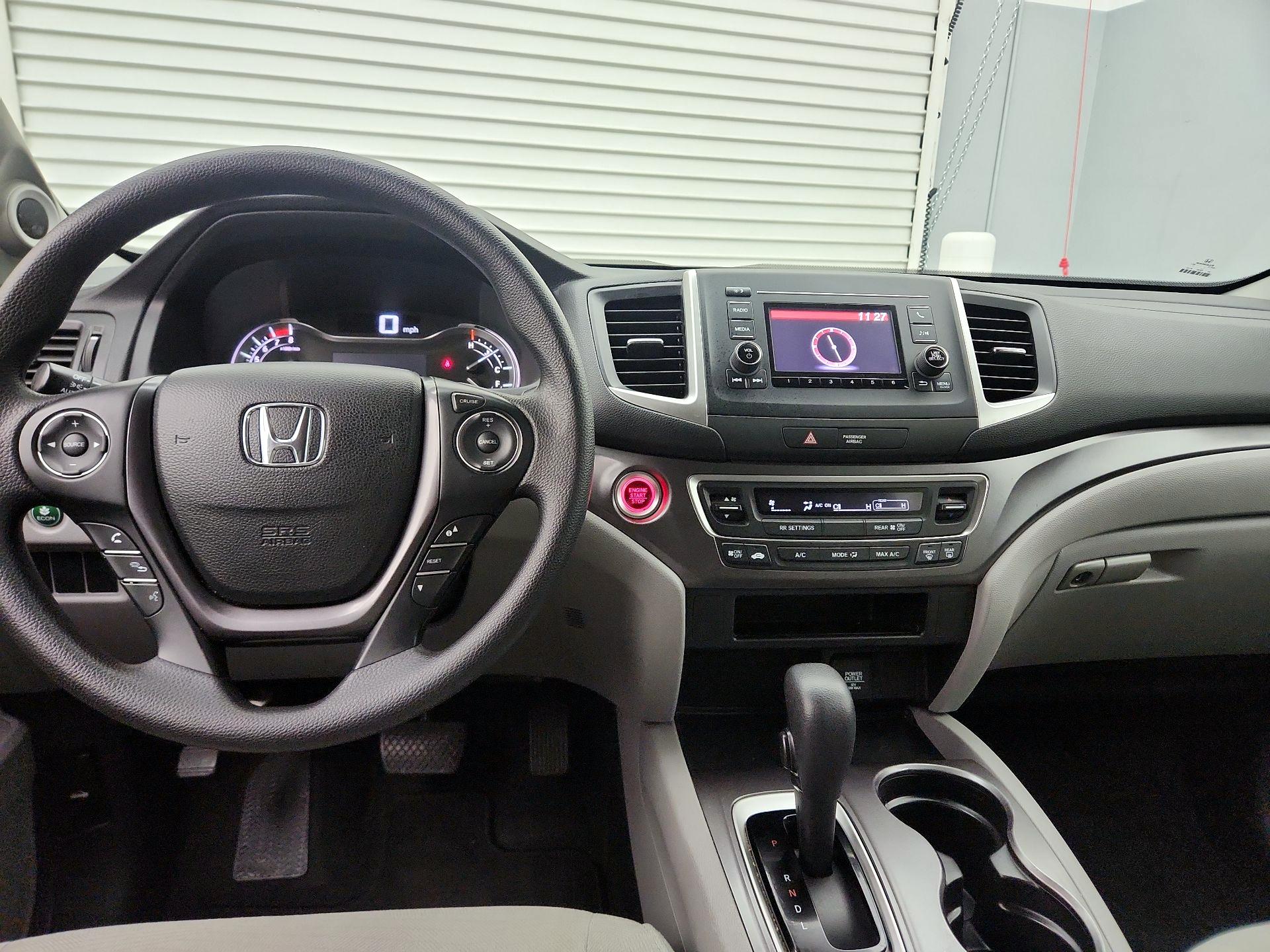Thumbnail: 2018 Honda Pilot - 9