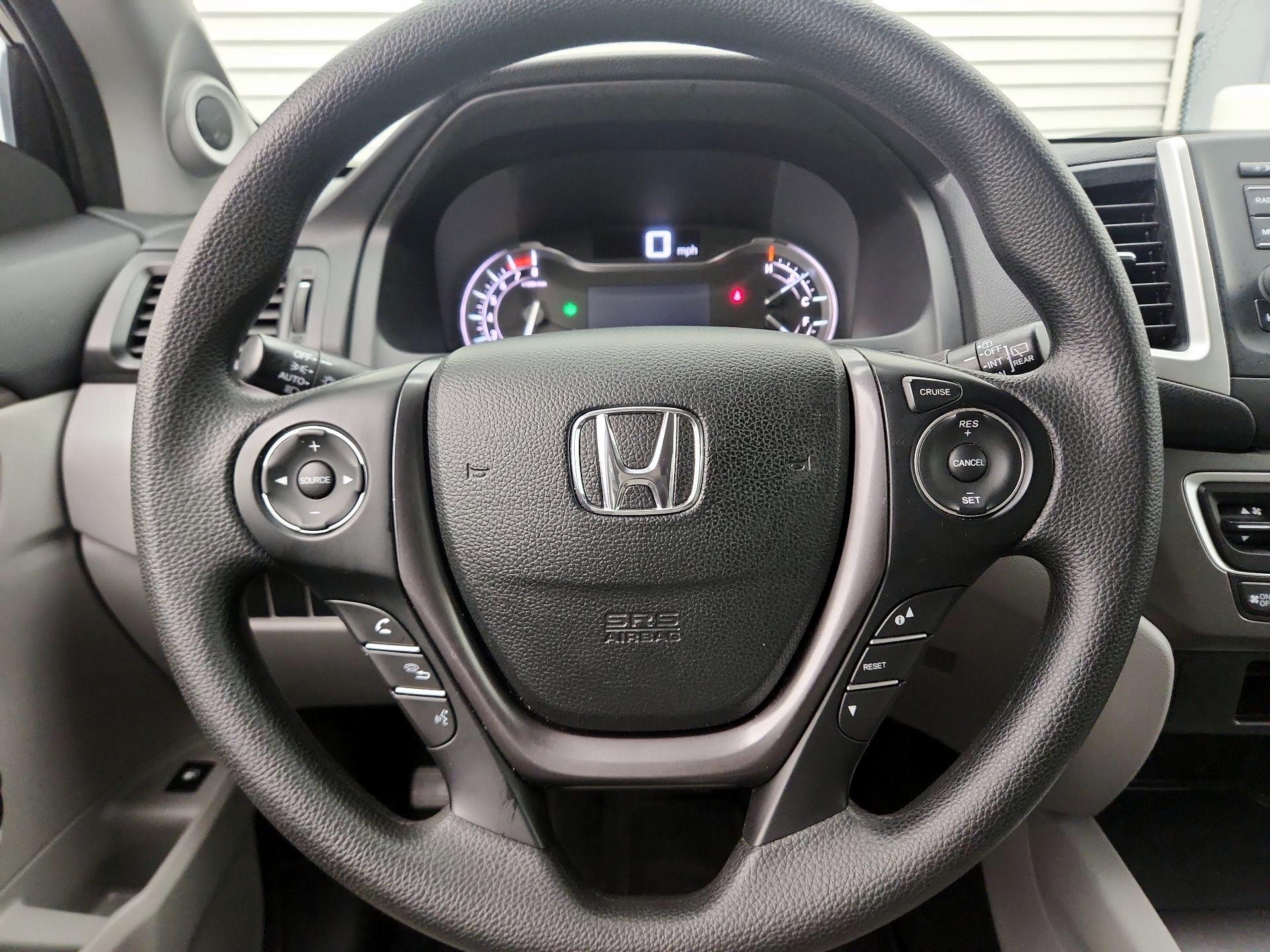 Thumbnail: 2018 Honda Pilot - 10