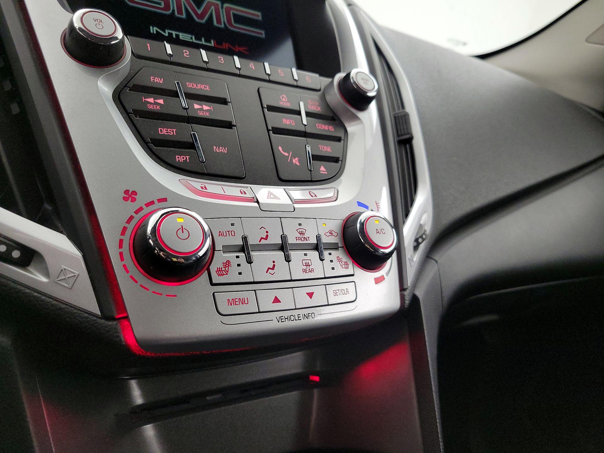 Thumbnail: 2015 GMC Terrain - 16