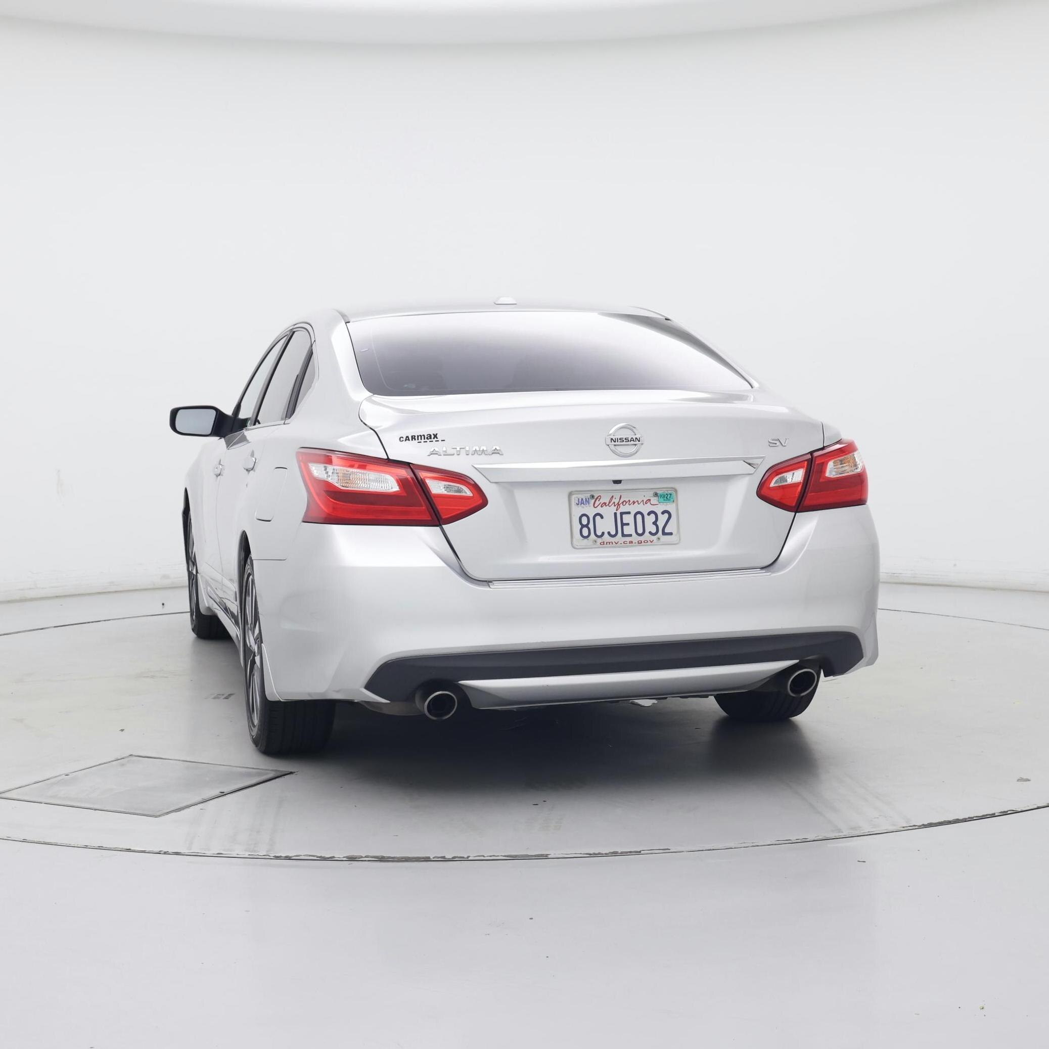 Thumbnail: 2017 Nissan Altima - 6