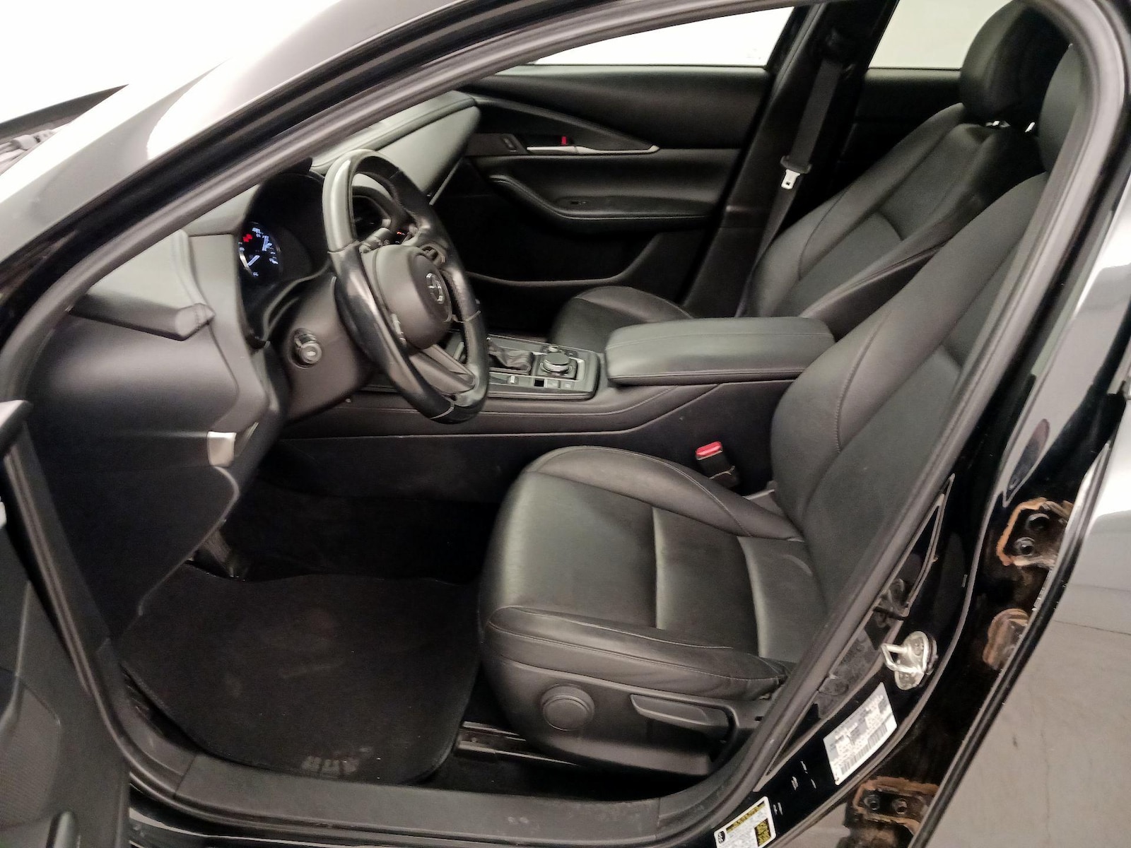 Side Airbags & Leatherette Seats