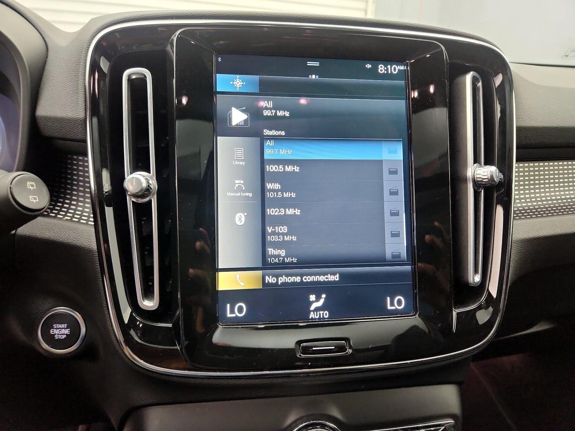 Thumbnail: 2021 Volvo XC40 - 16
