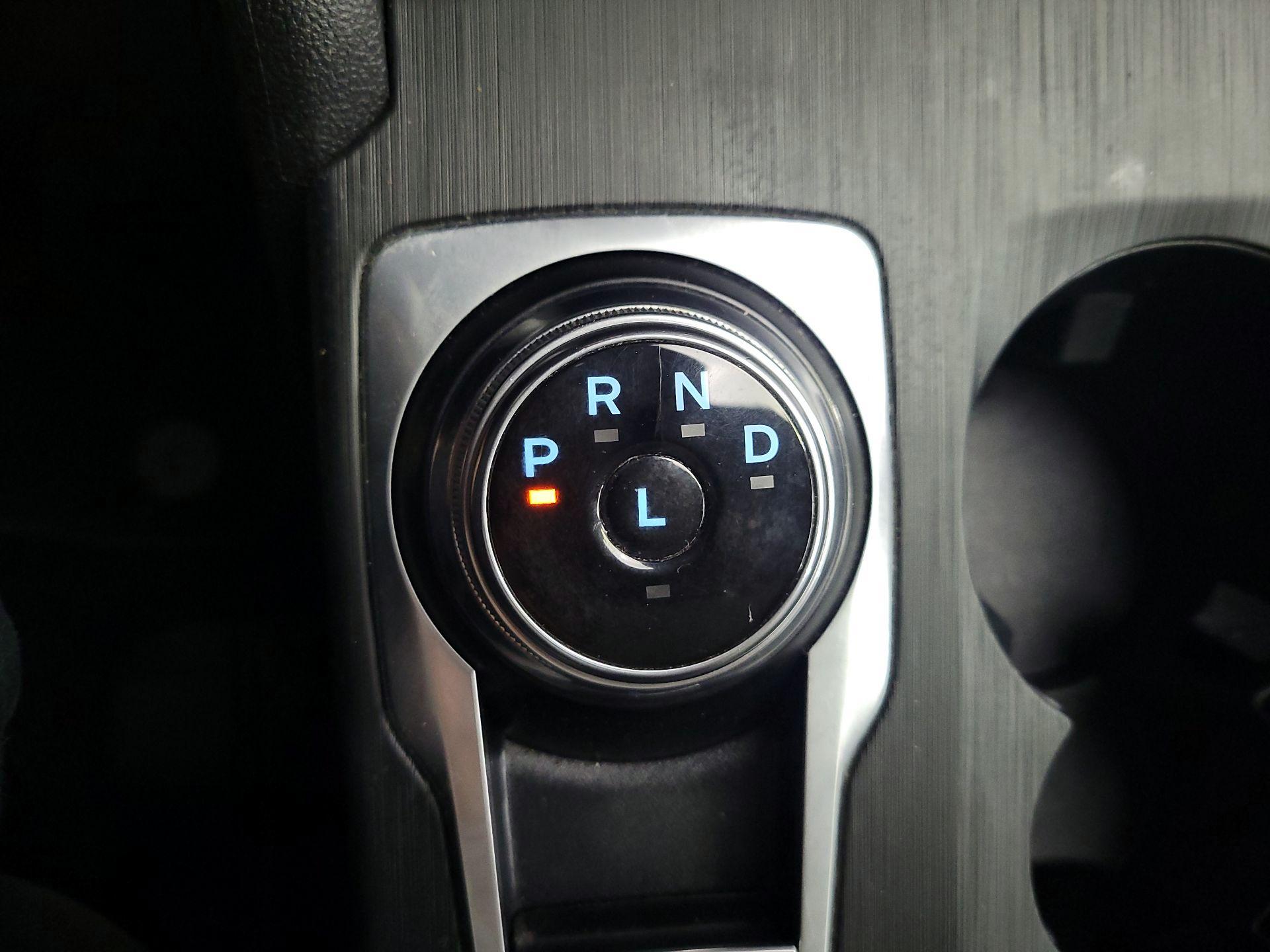 Thumbnail: 2021 Ford Escape - 18