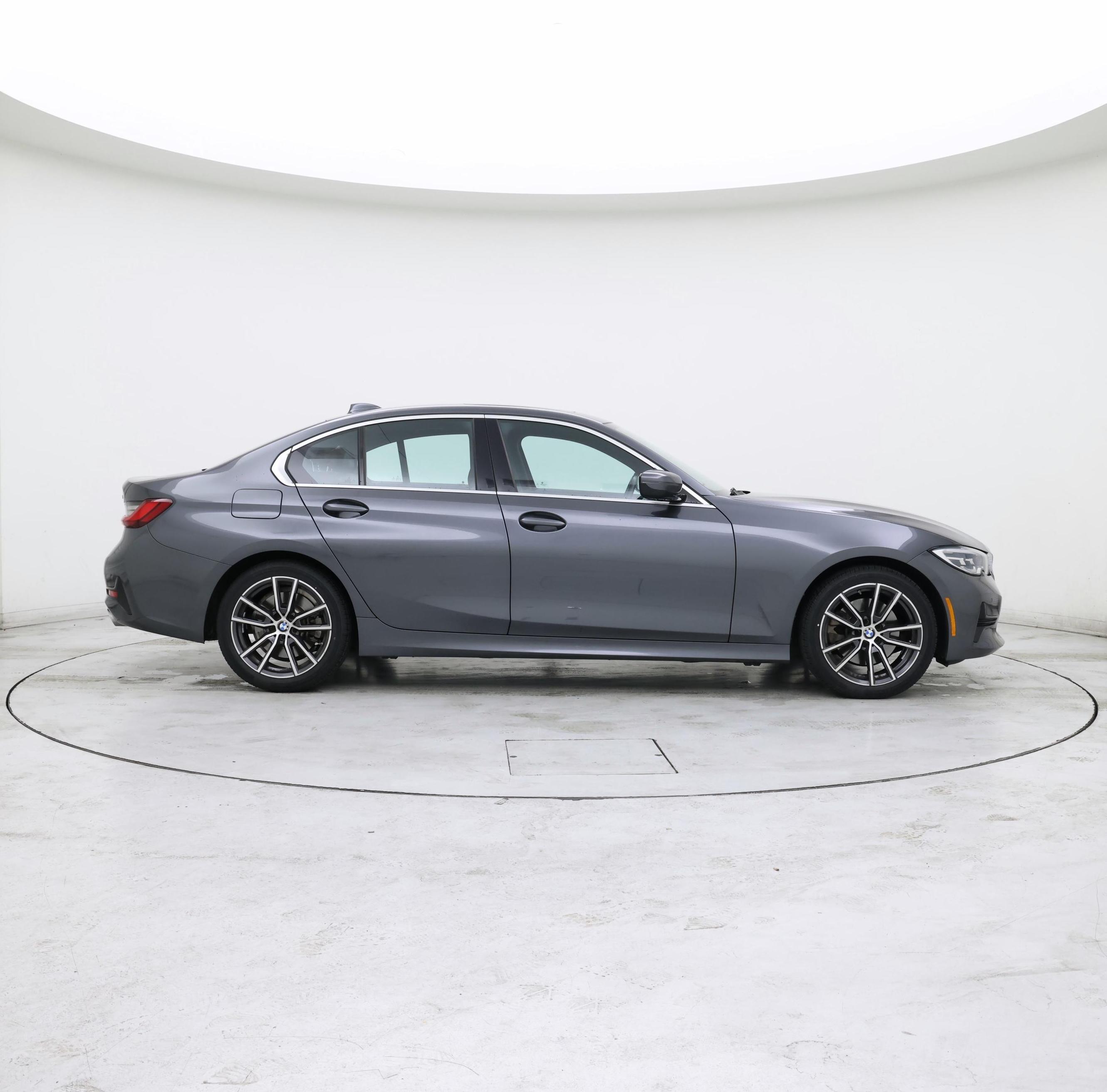 Thumbnail: 2022 BMW 3 Series - 7
