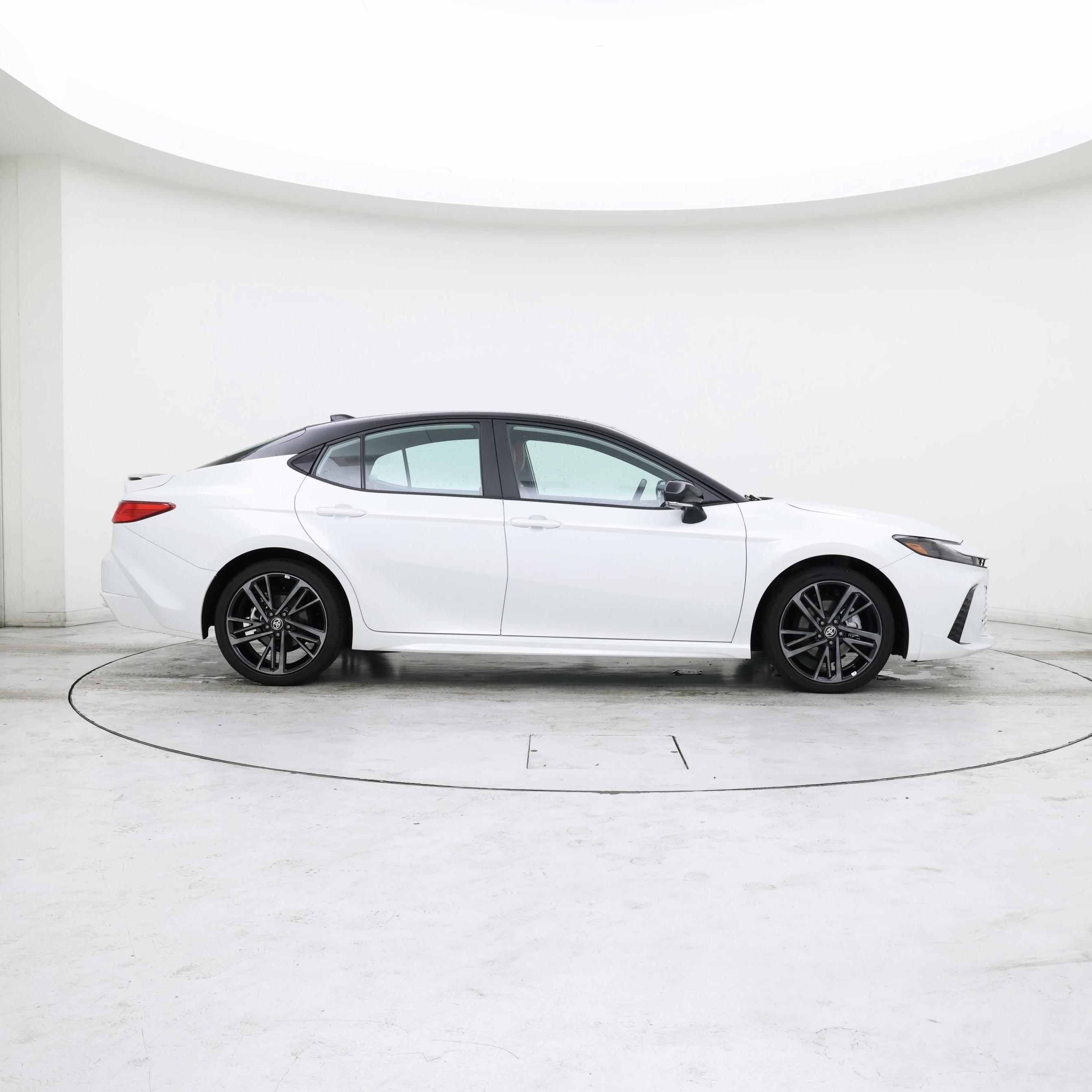 Thumbnail: 2025 Toyota Camry - 7