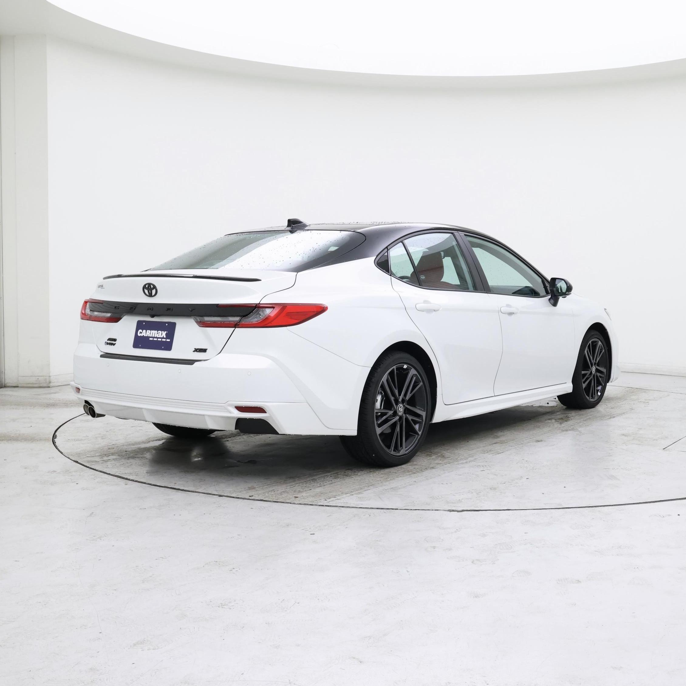 Thumbnail: 2025 Toyota Camry - 8