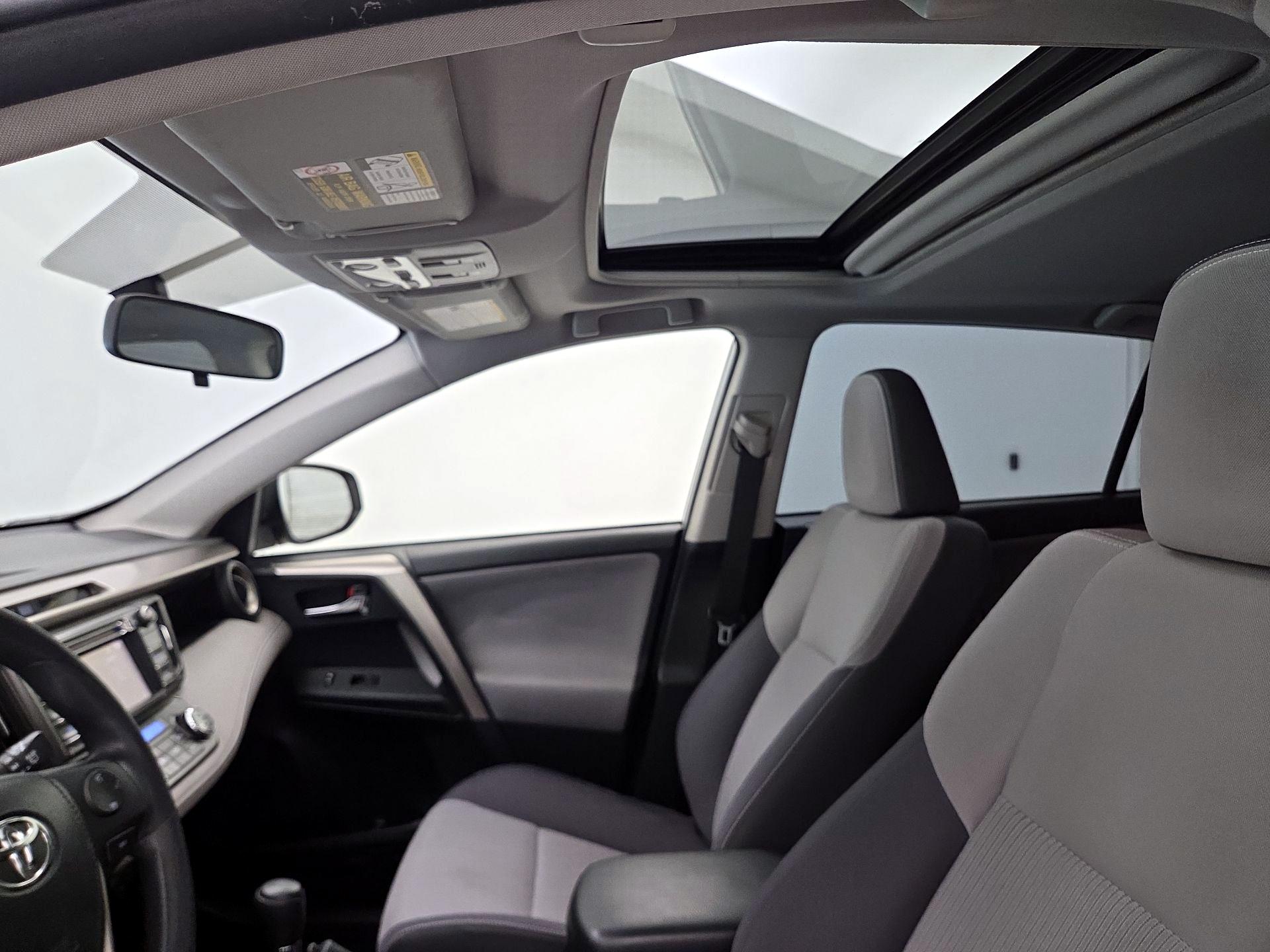 Thumbnail: 2014 Toyota RAV4 - 19