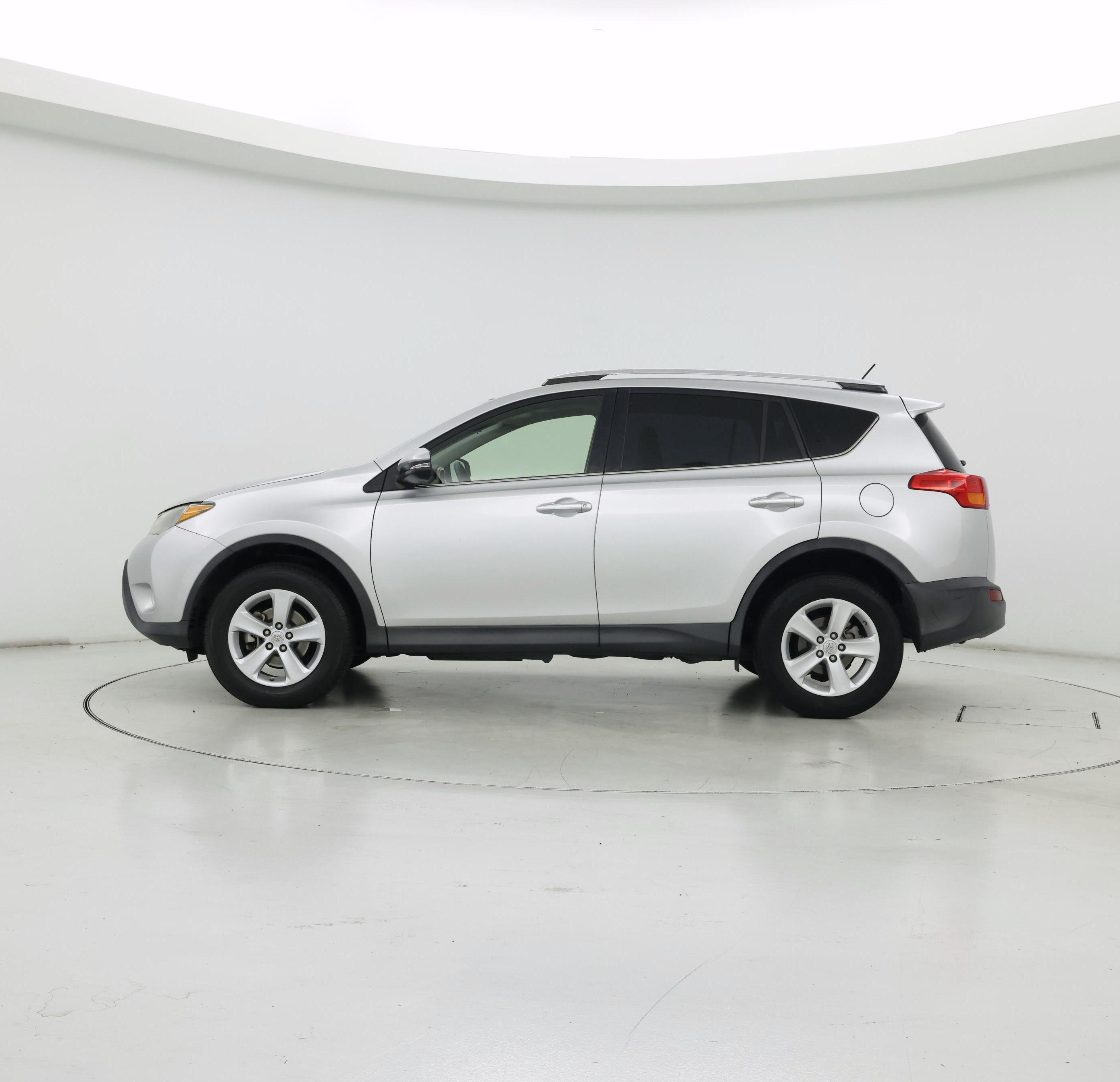 Thumbnail: 2014 Toyota RAV4 - 3