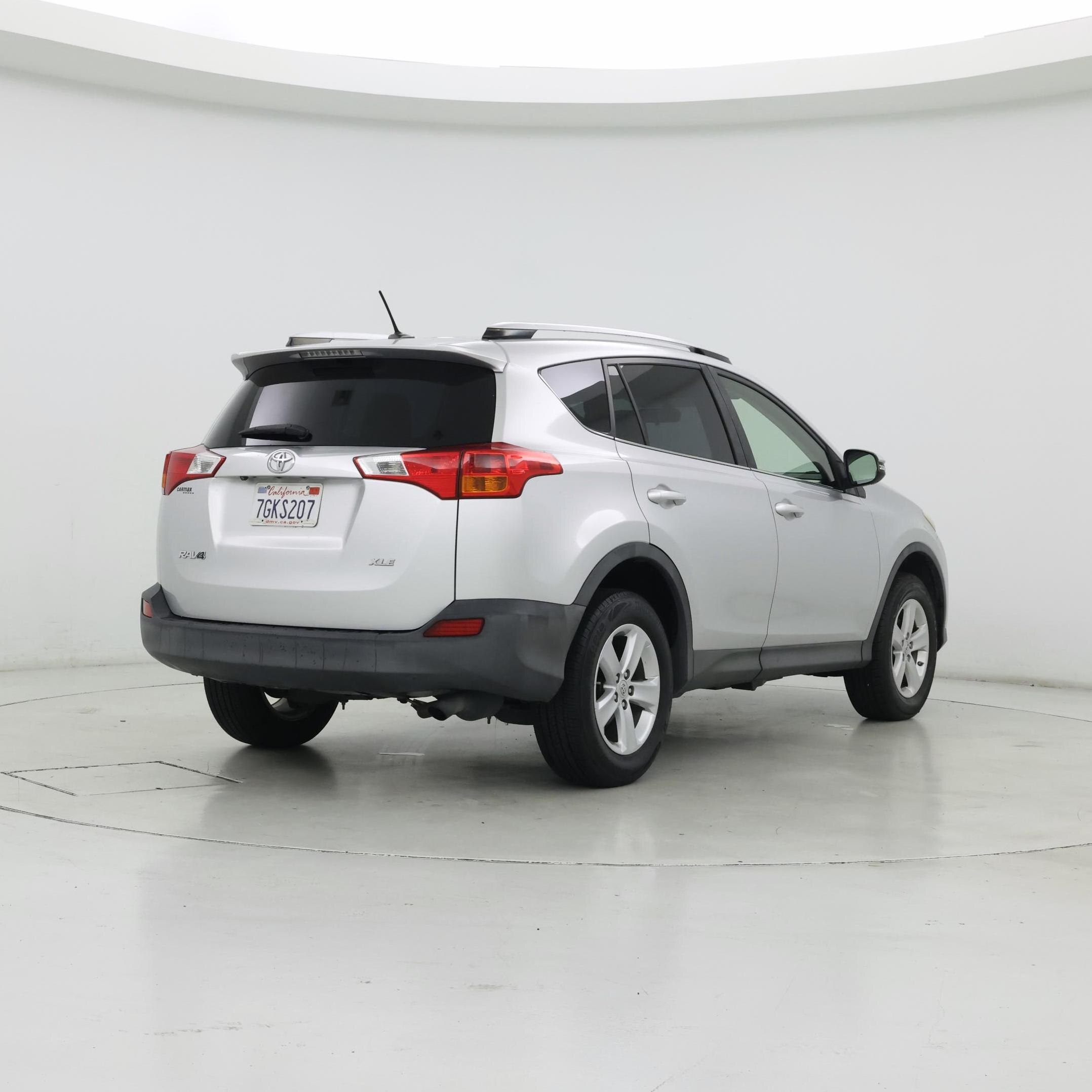 Thumbnail: 2014 Toyota RAV4 - 8