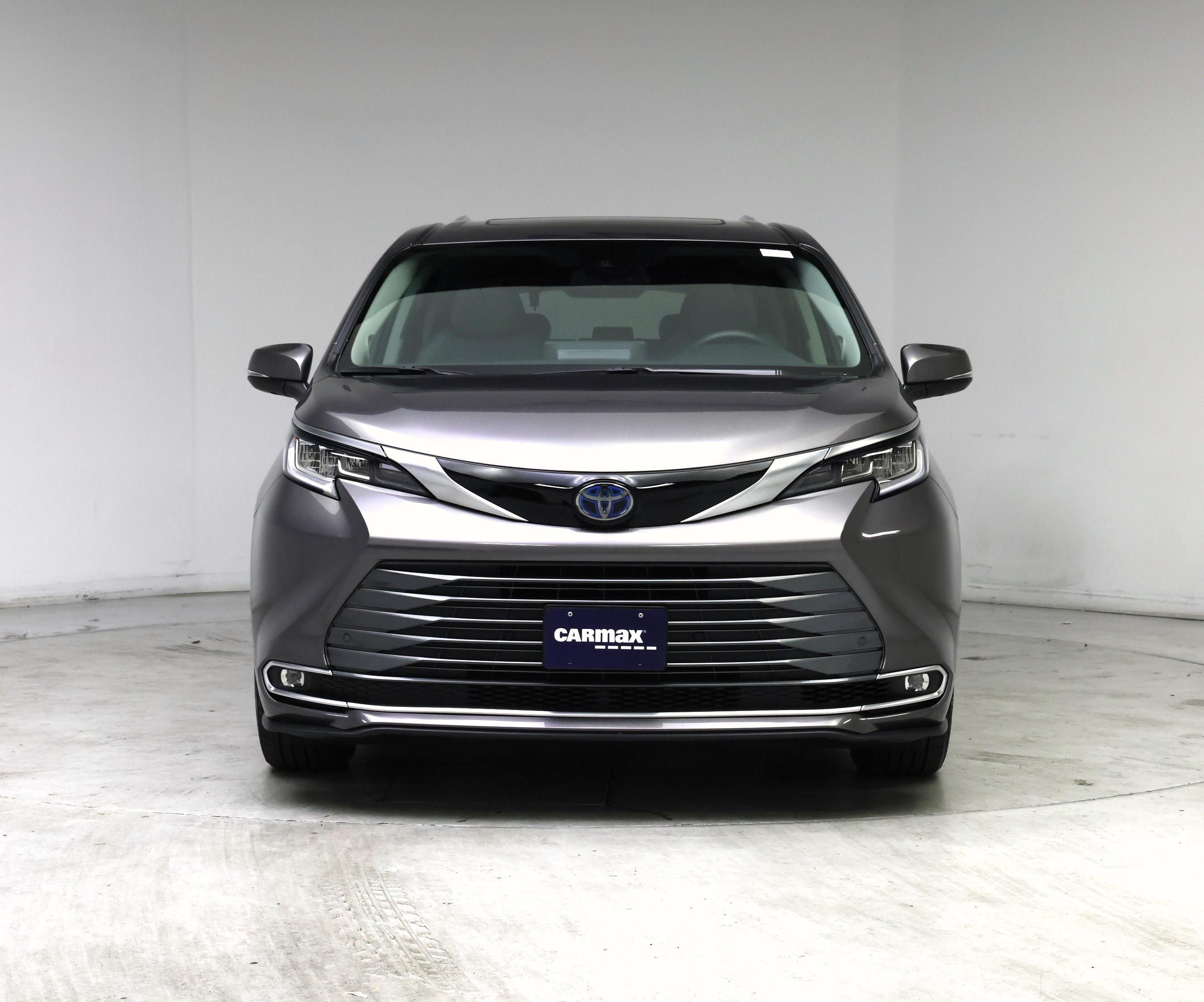Thumbnail: 2022 Toyota Sienna - 5