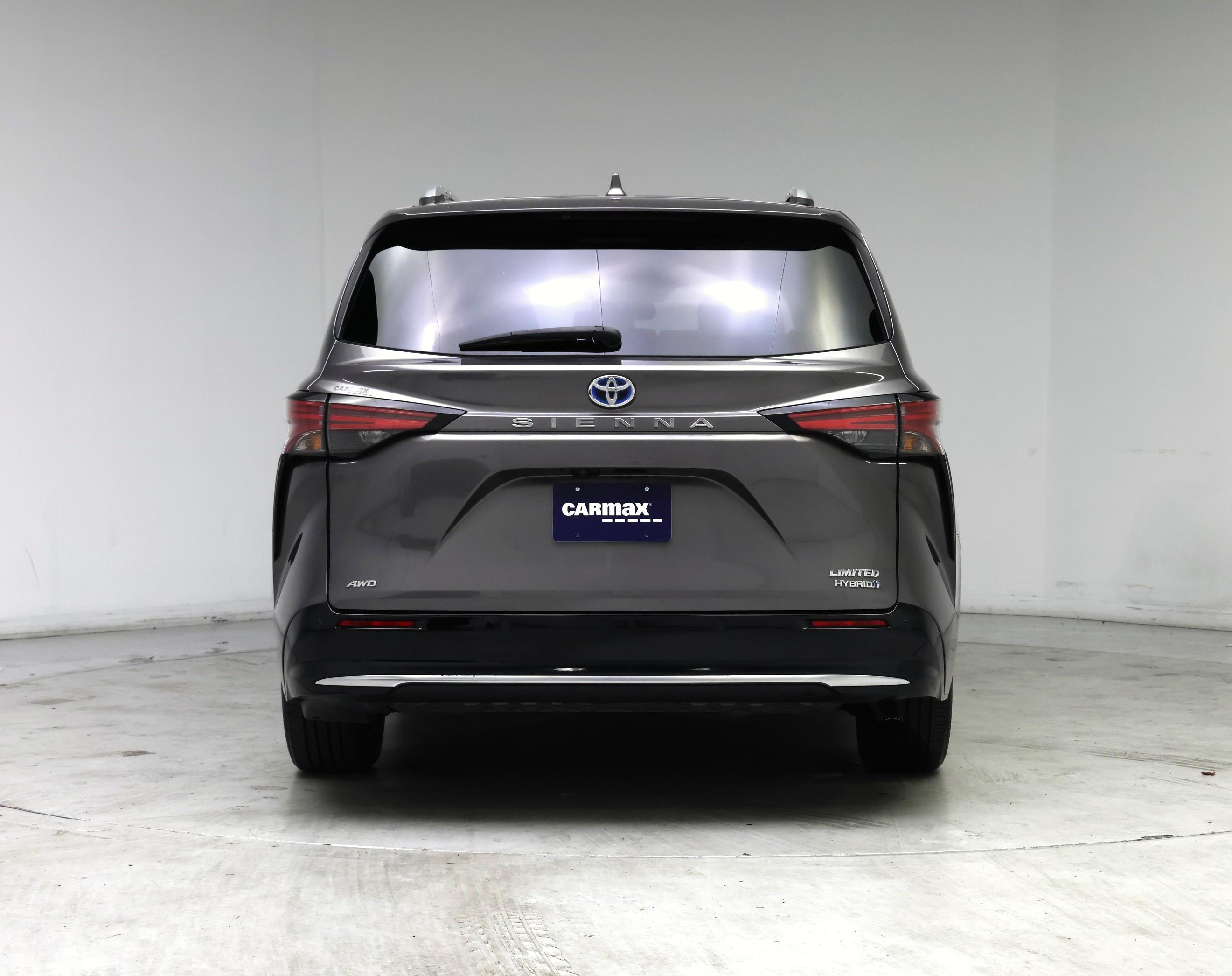 Thumbnail: 2022 Toyota Sienna - 6