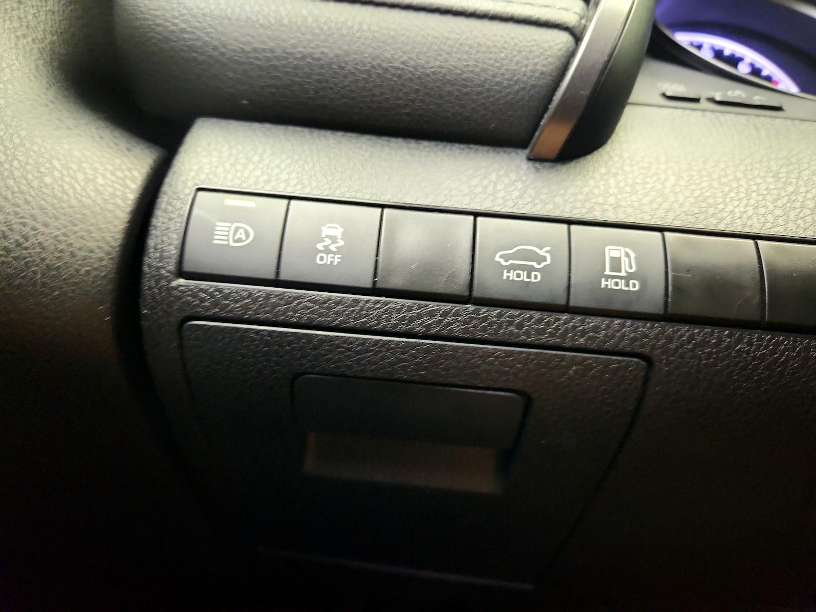 2023 Toyota Camry SE - Photo 14