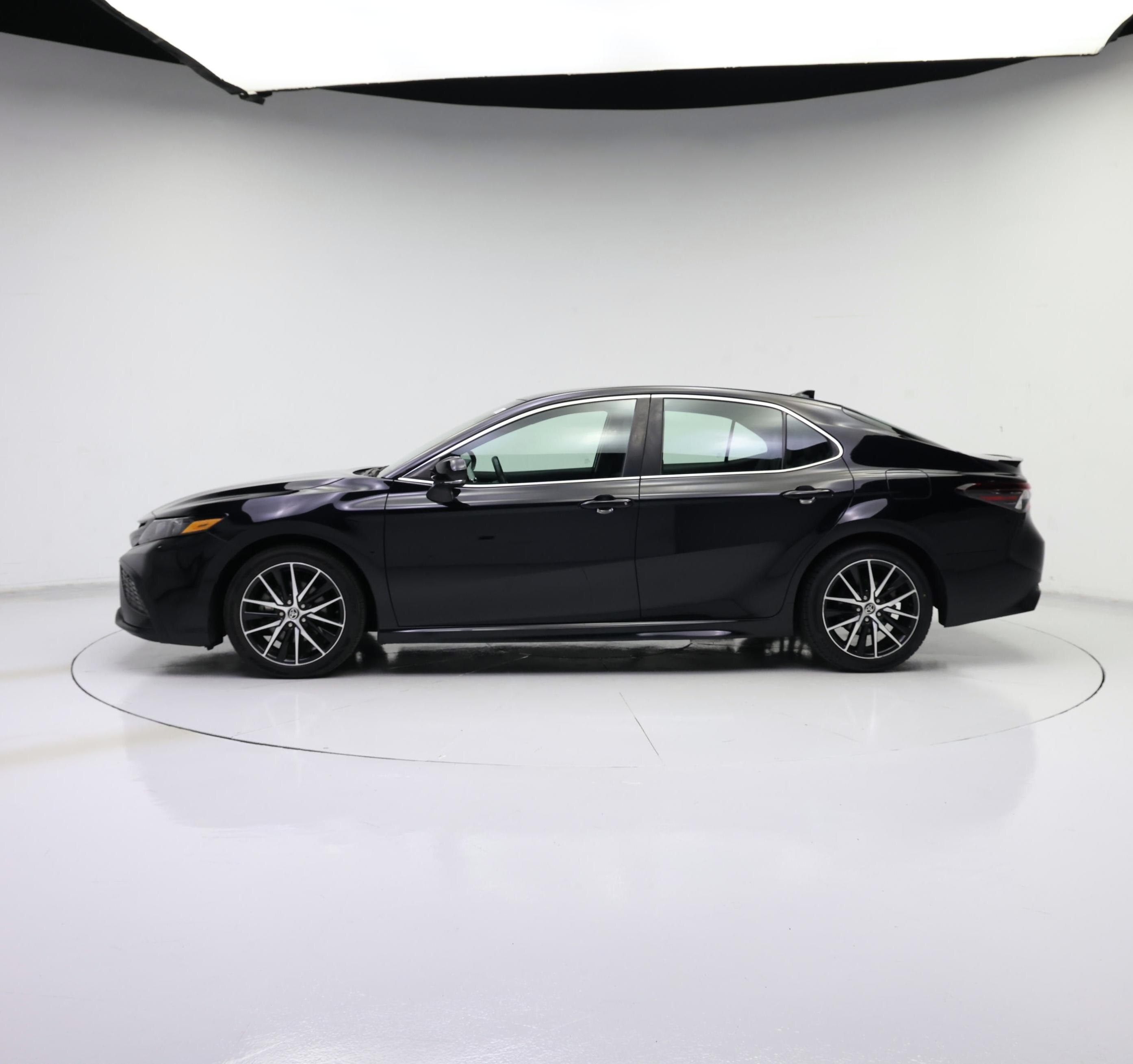 Thumbnail: 2023 Toyota Camry - 3