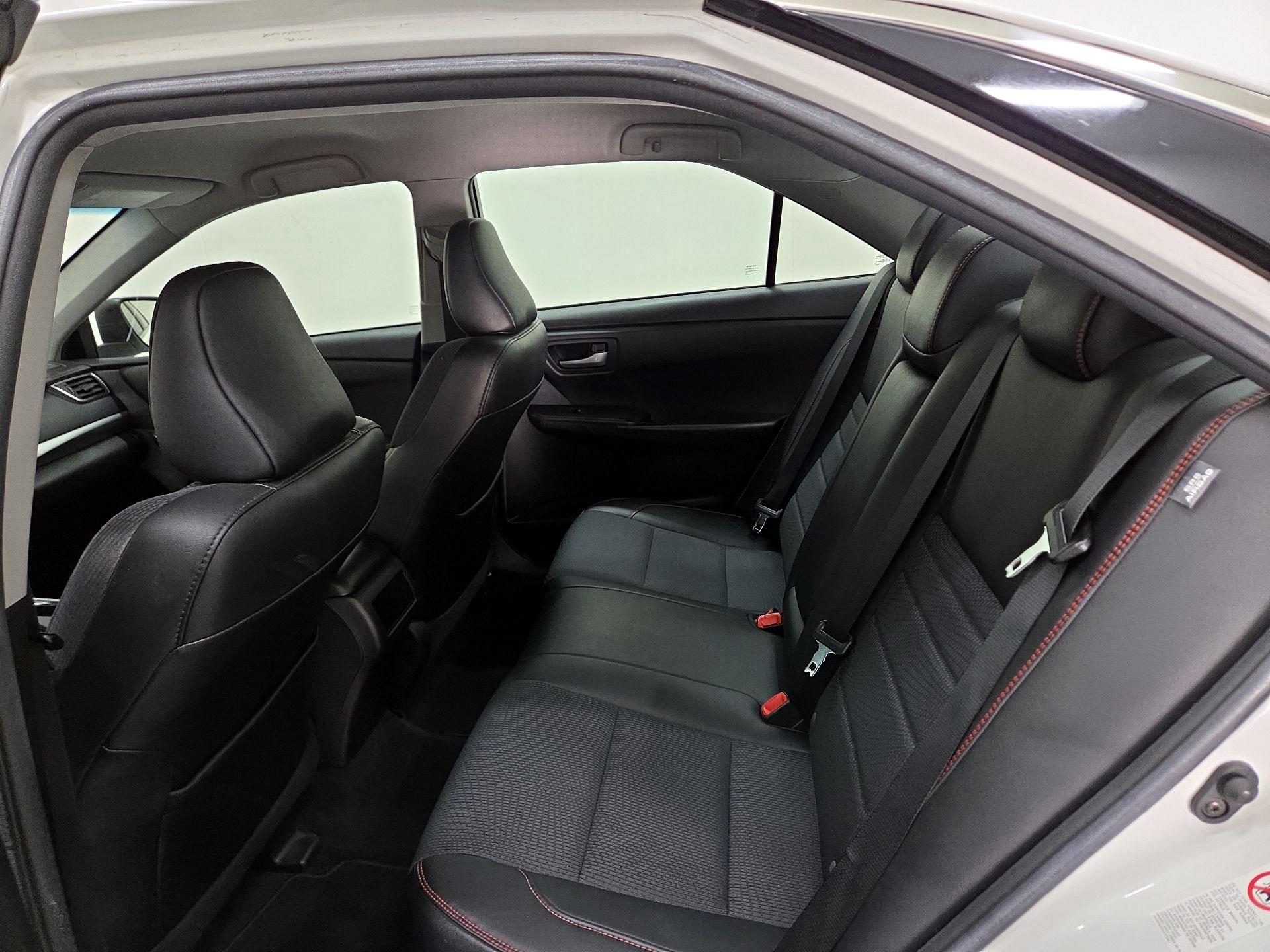 Thumbnail: 2016 Toyota Camry - 19