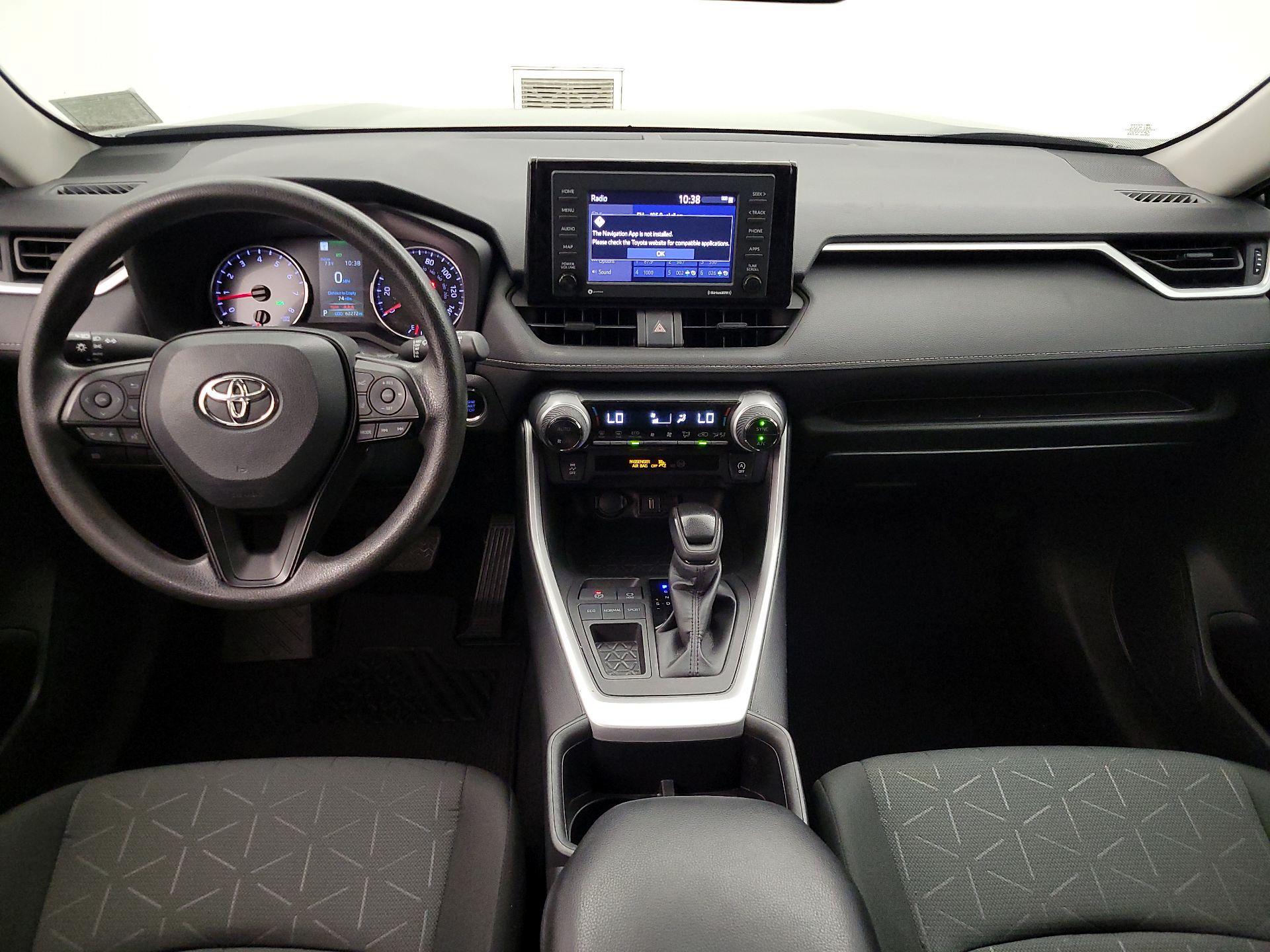 Thumbnail: 2022 Toyota RAV4 - 9