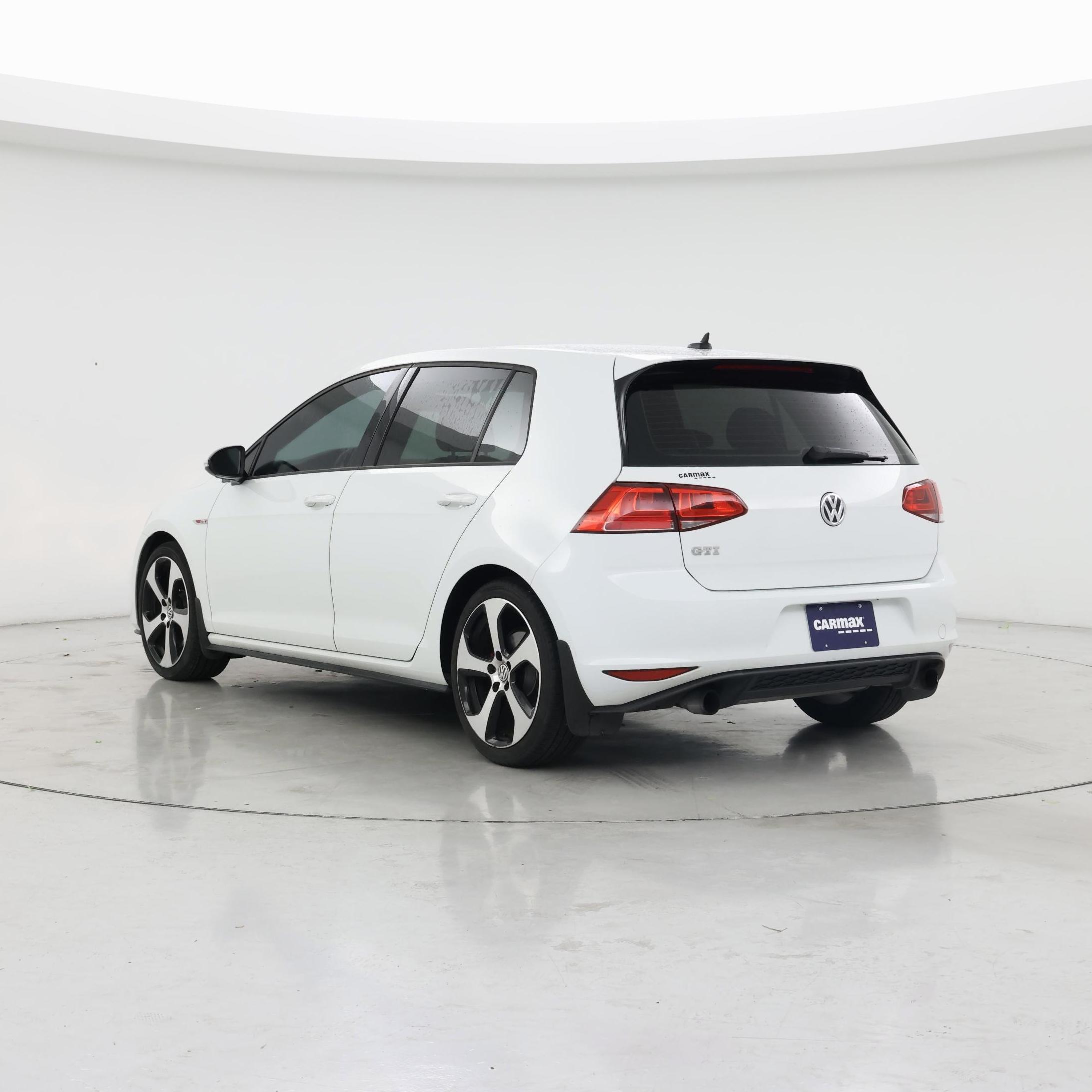 Thumbnail: 2017 Volkswagen Golf - 2